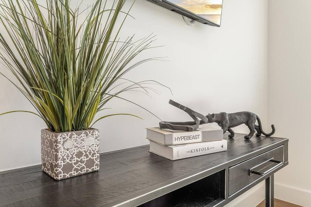 CHARMING 4BDR TOWN HOUSE