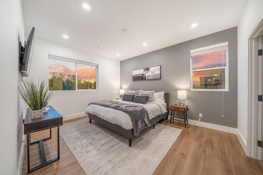 CHARMING 4BDR TOWN HOUSE
