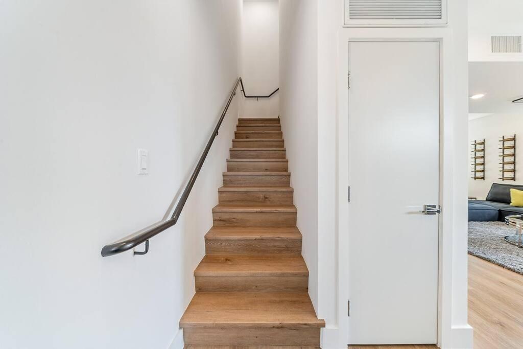 CHARMING 4BDR TOWN HOUSE