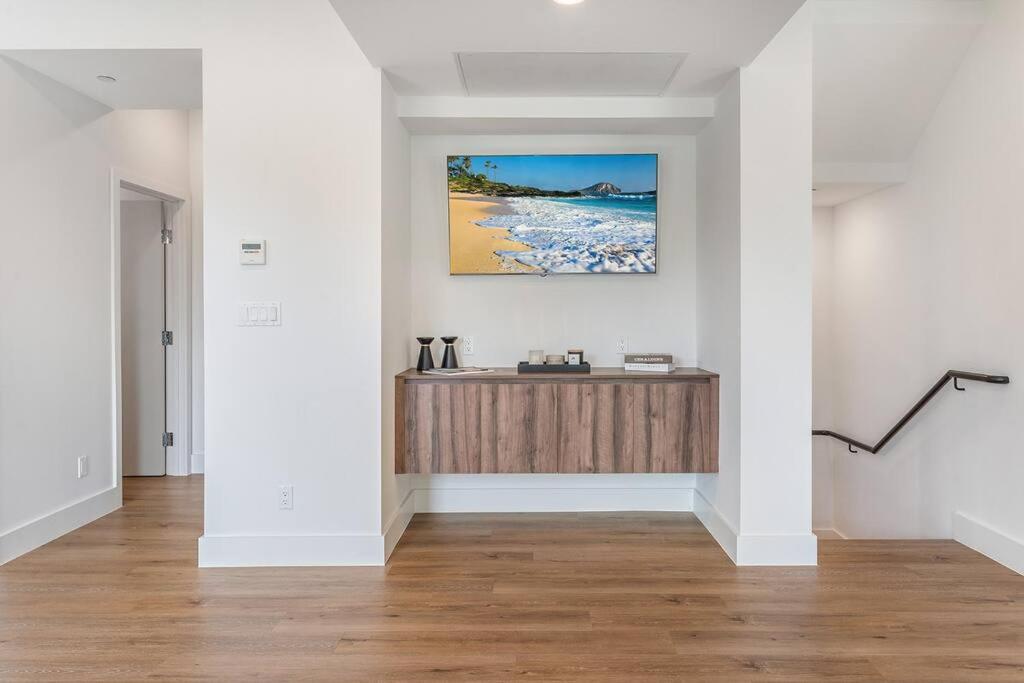 CHARMING 4BDR TOWN HOUSE