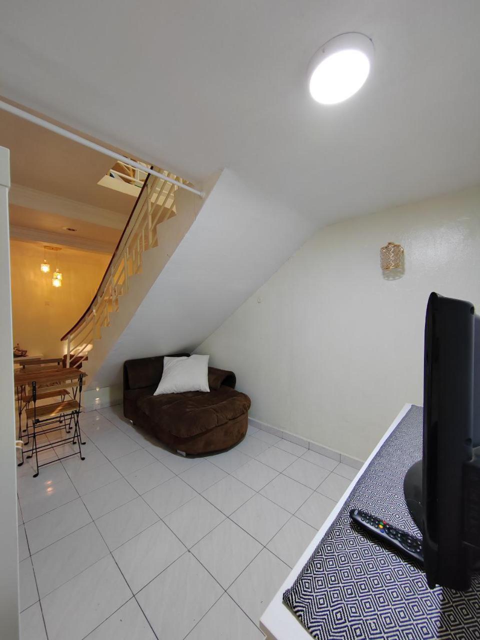 Bear Hill Vila - Homestay Melaka photo 2