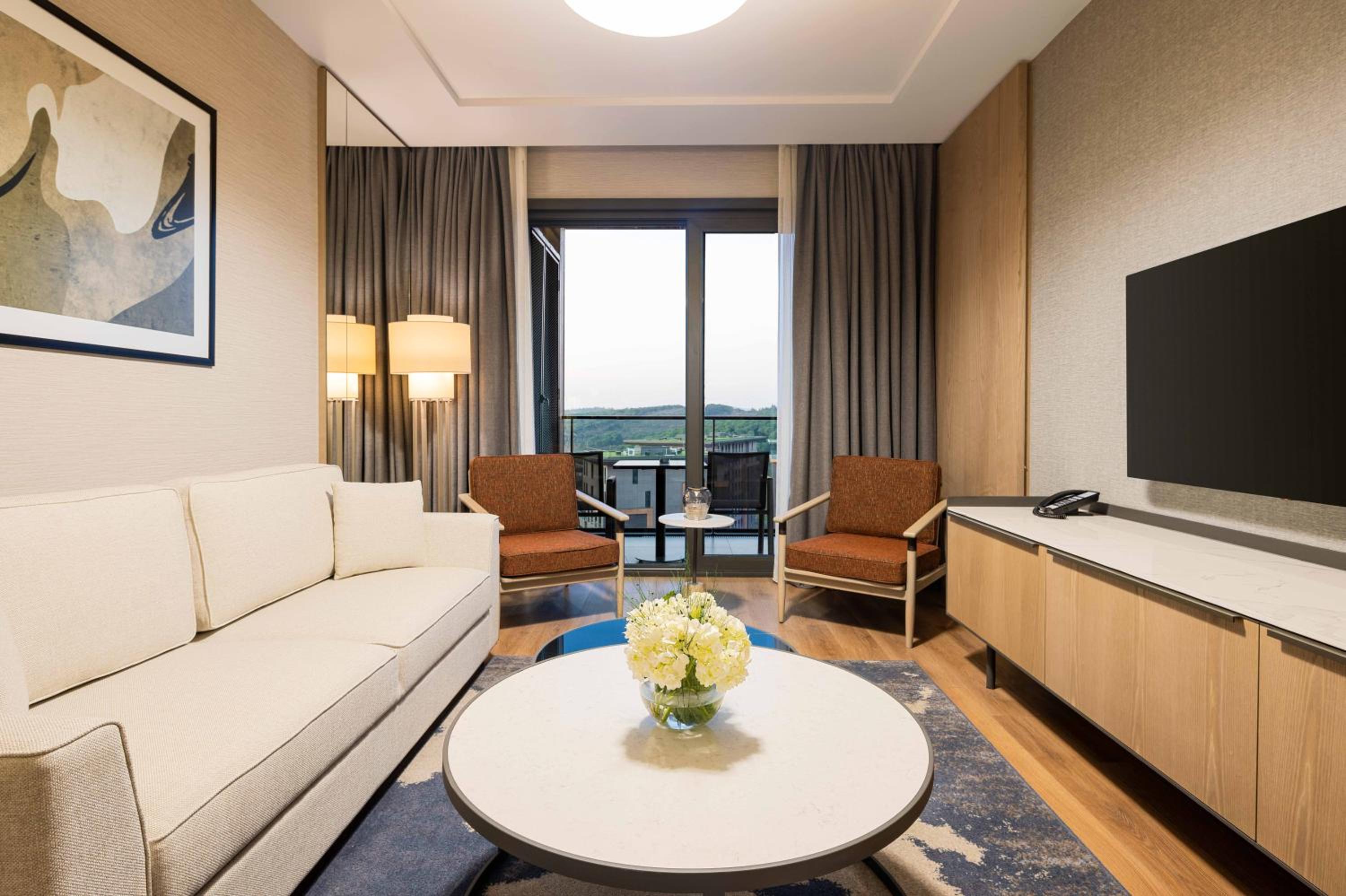 Movenpick Living İstanbul Camlivadi - Image 37