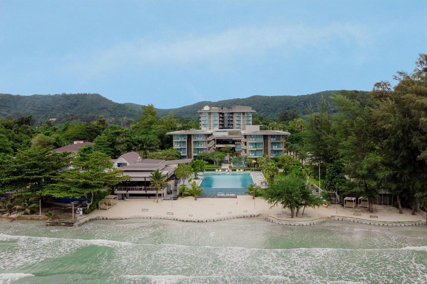 Sand Dunes Chaolao Beach Resort