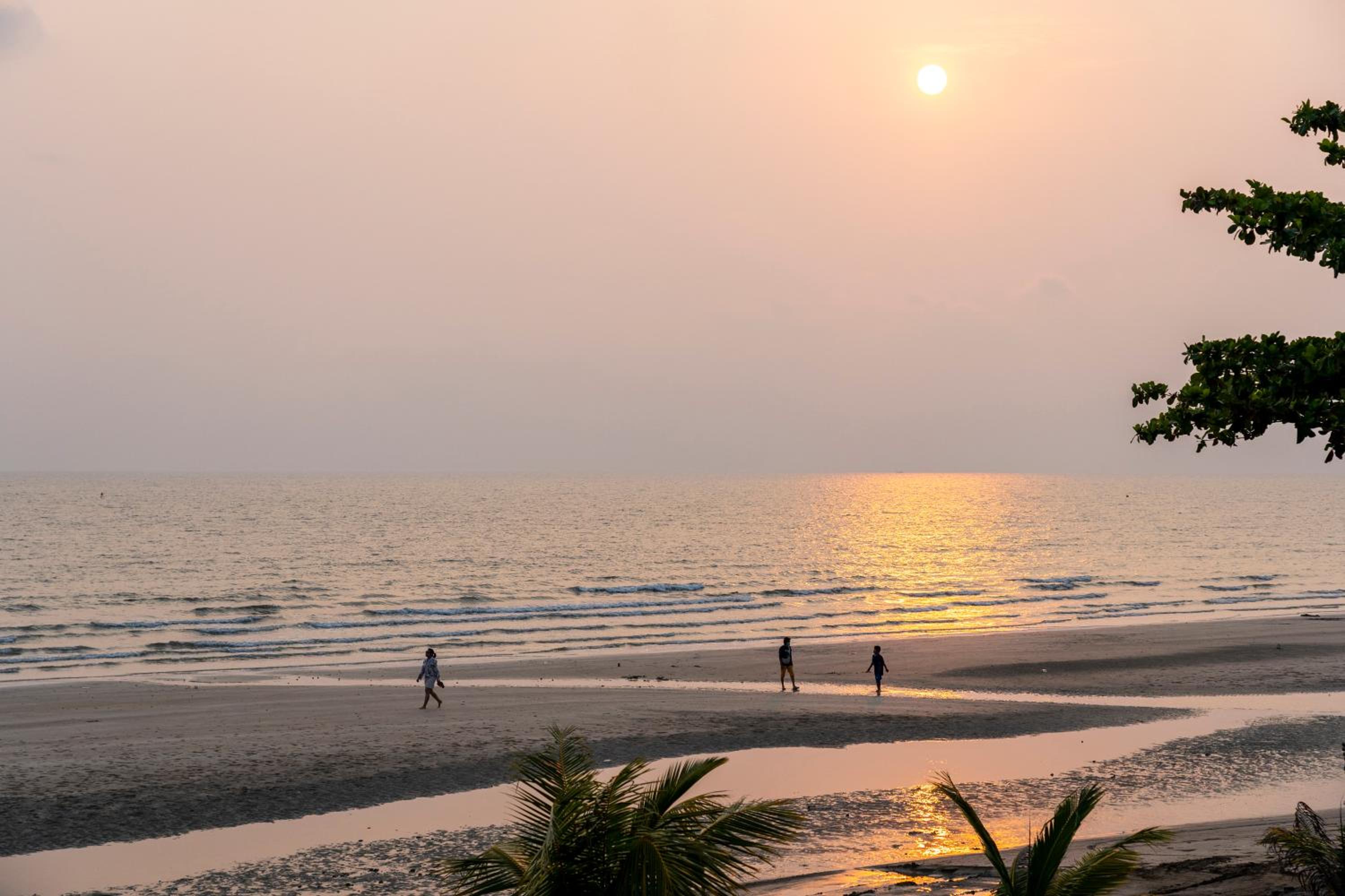 Sand Dunes Chaolao Beach Resort