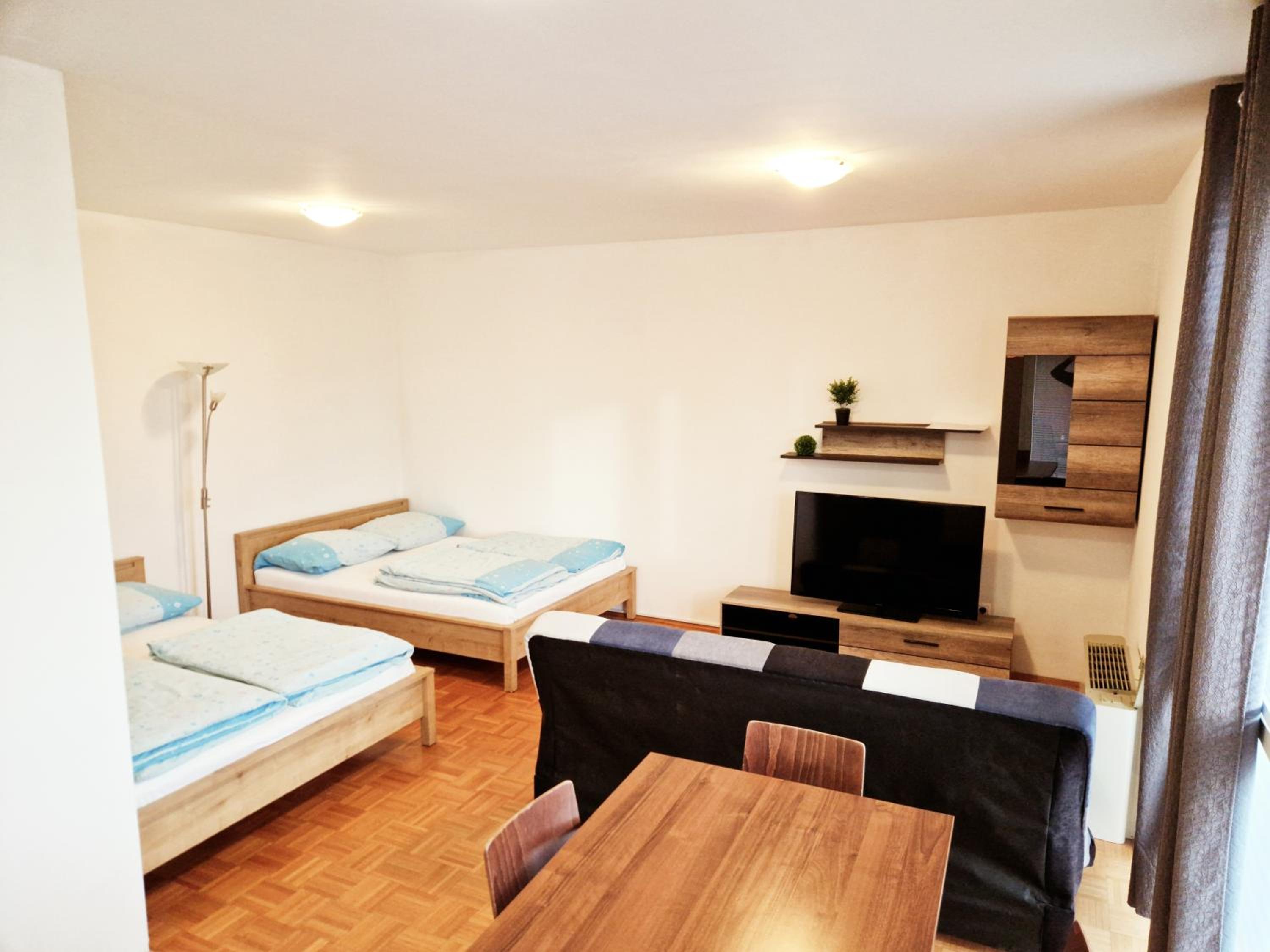 Apartments and Studios Perunika view 2