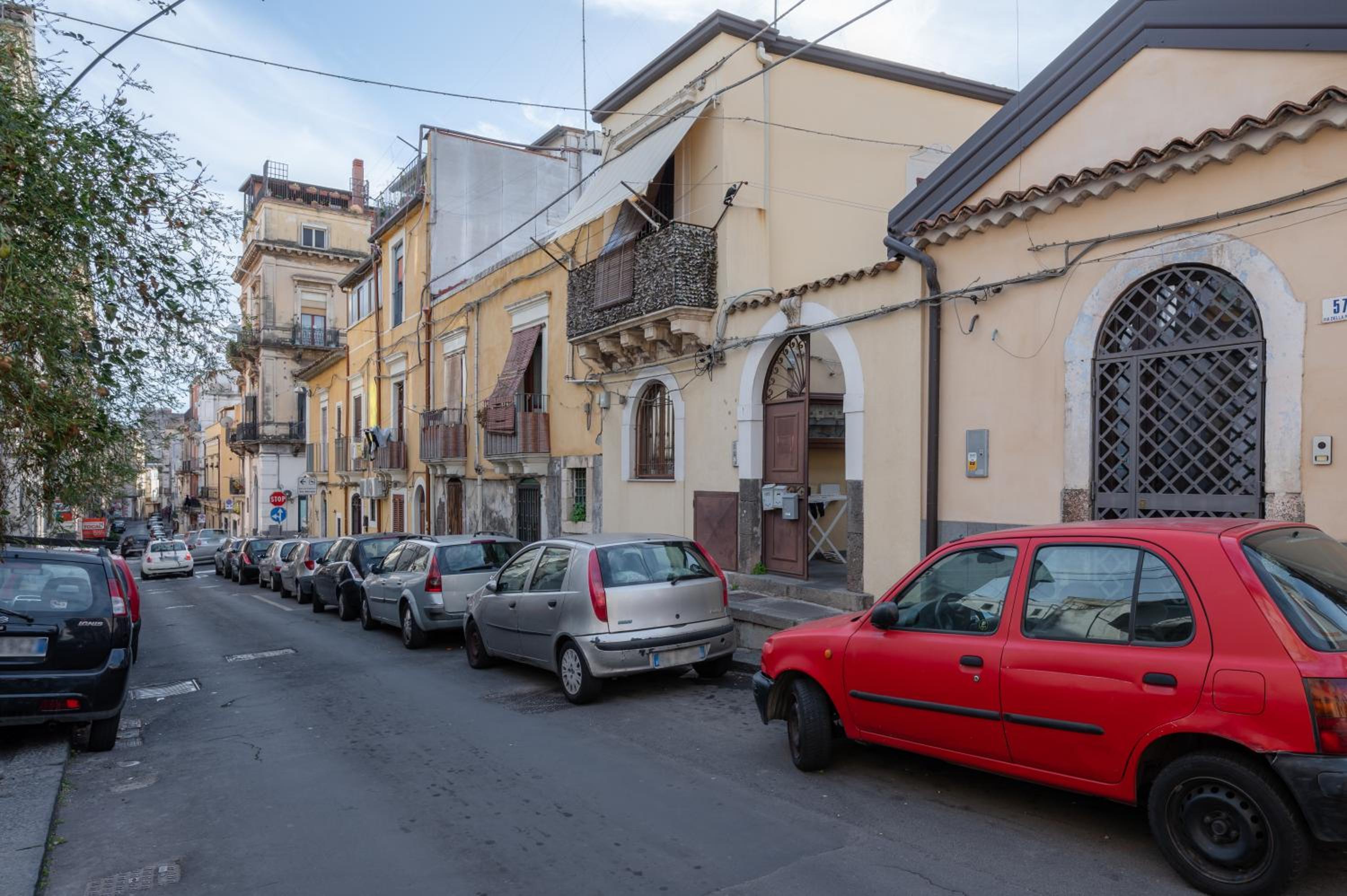 GuestHost - Catania Historic Center Modern Apt view 4
