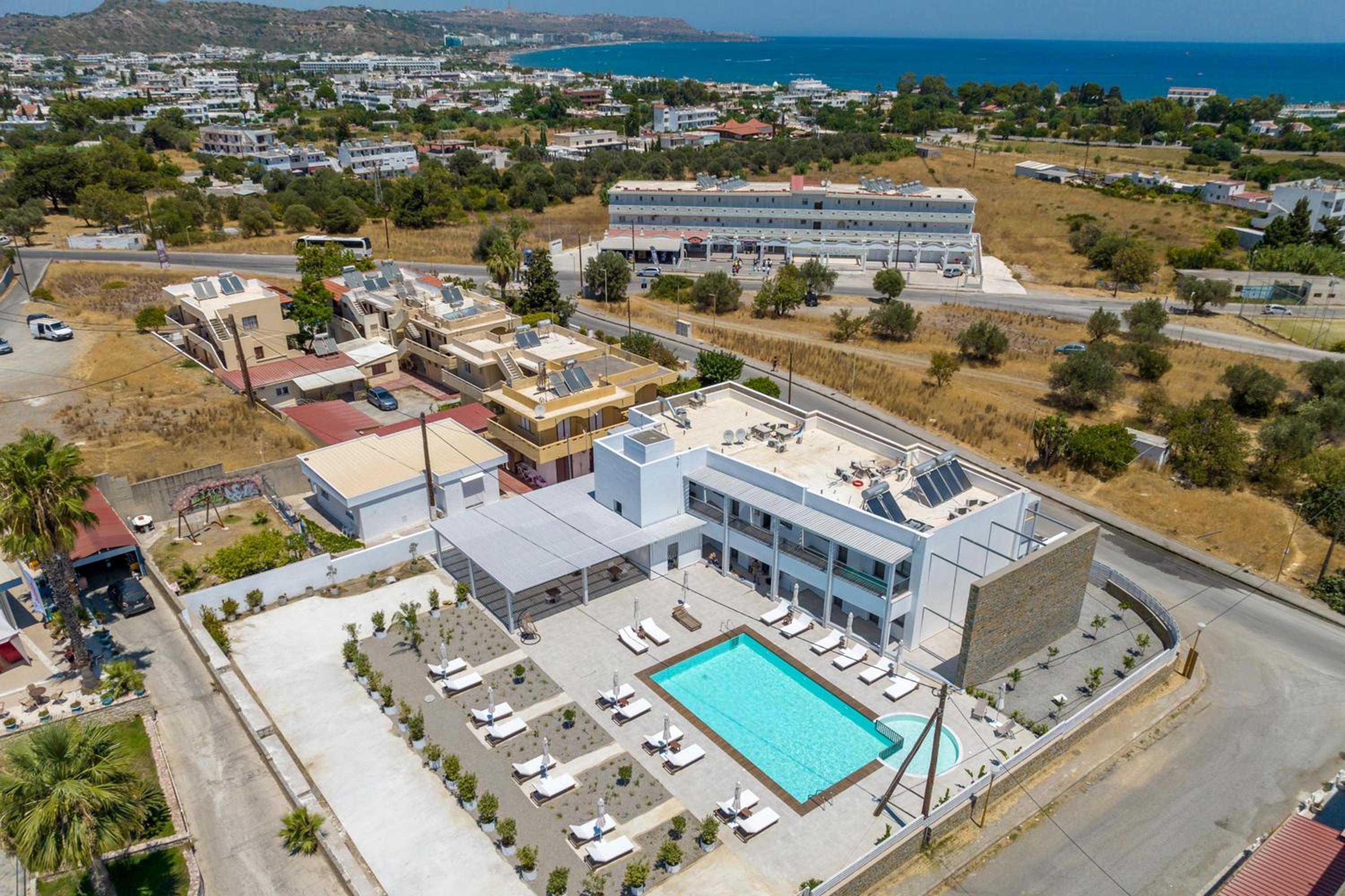 Hotel Kellys Luxury Apartments - Image 1