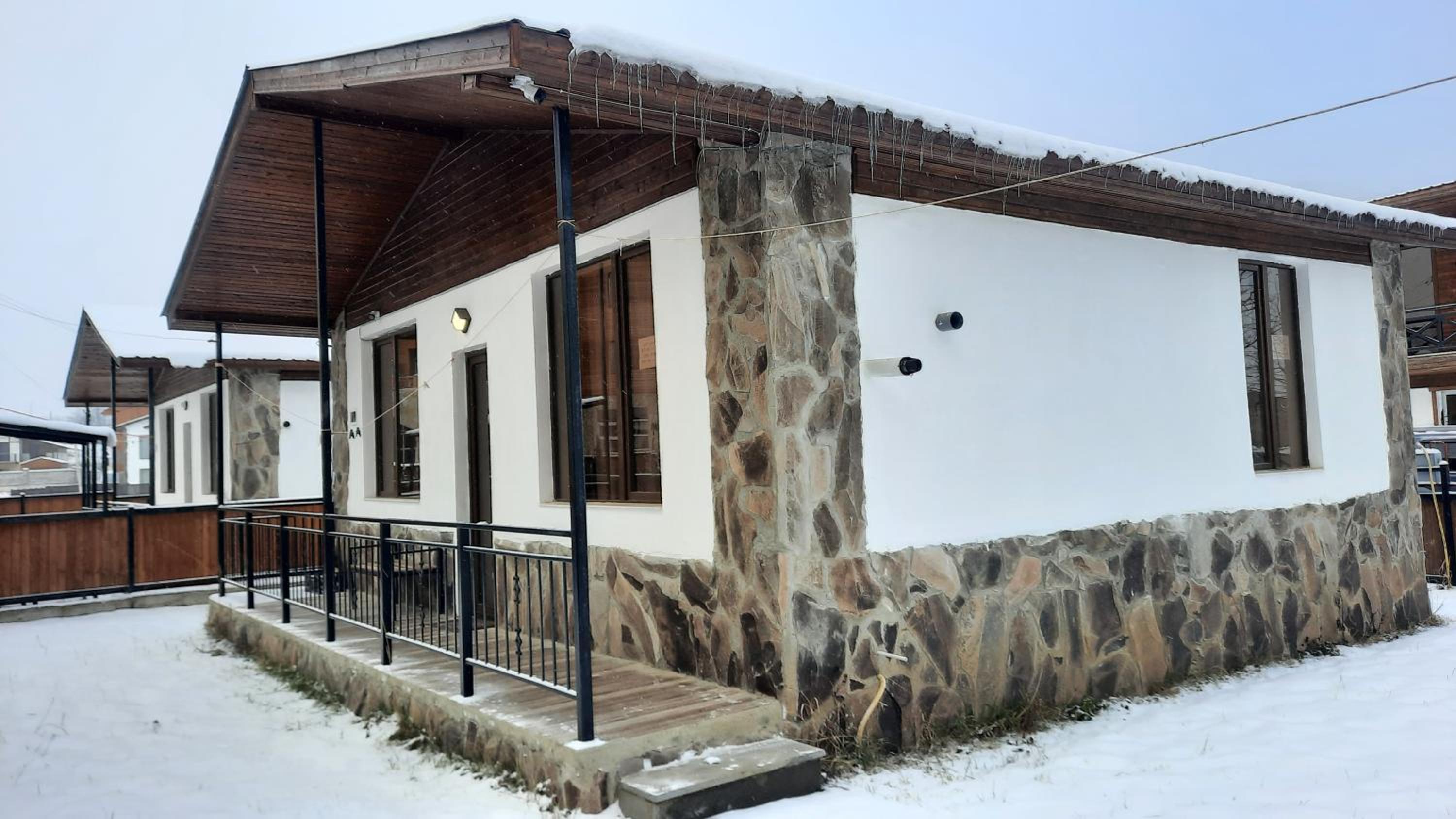 2 Small House view 4