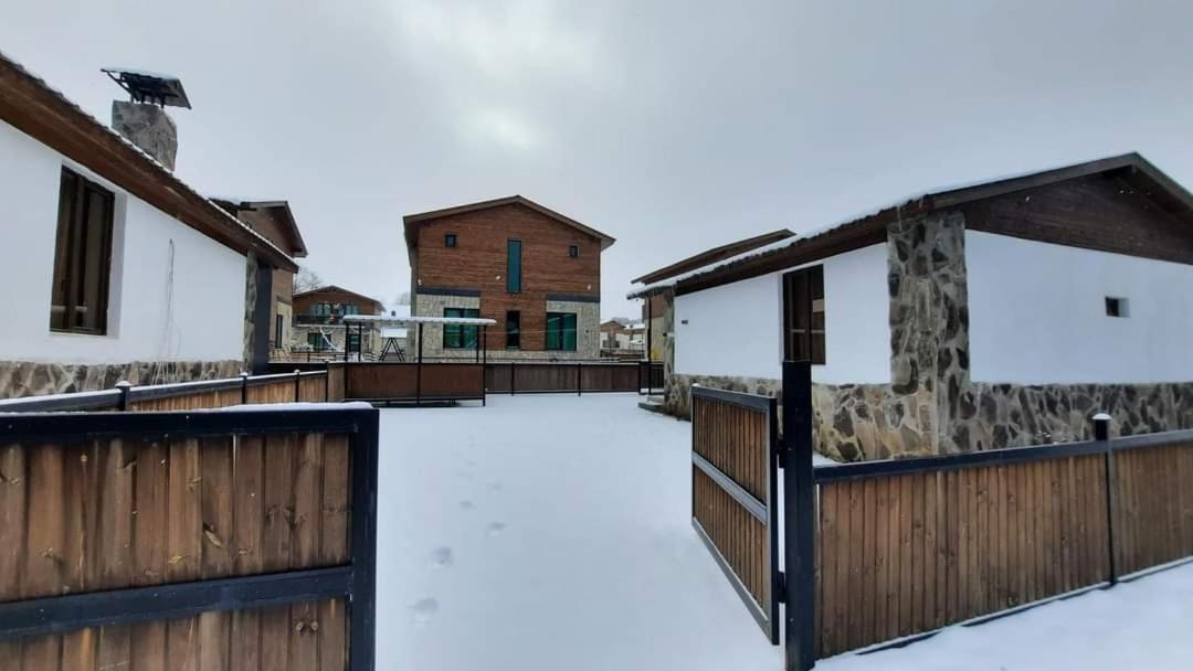 2 Small House view 2