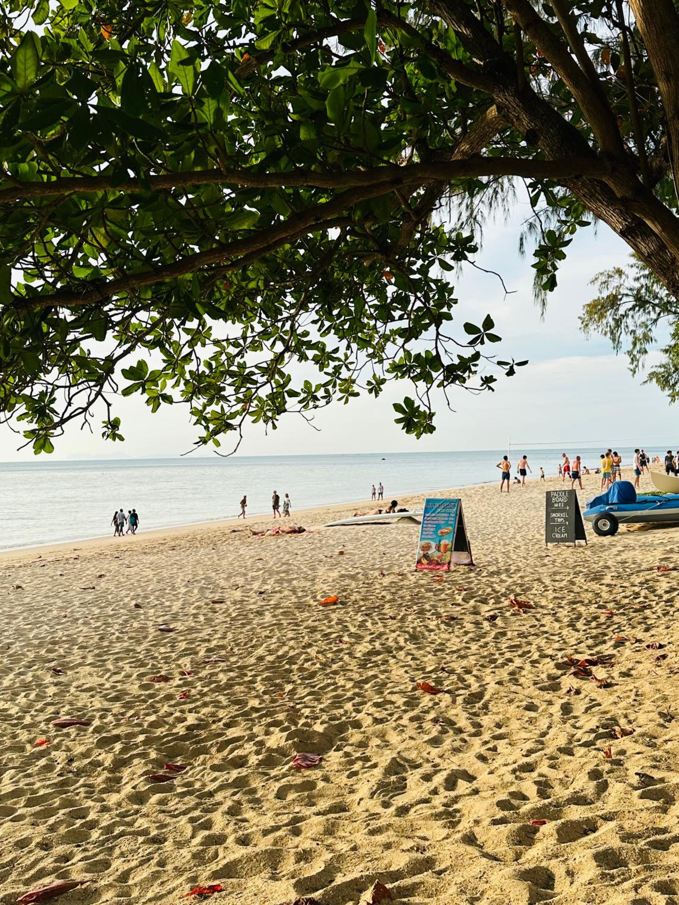 Lanta L.D. Beach Bungalow
