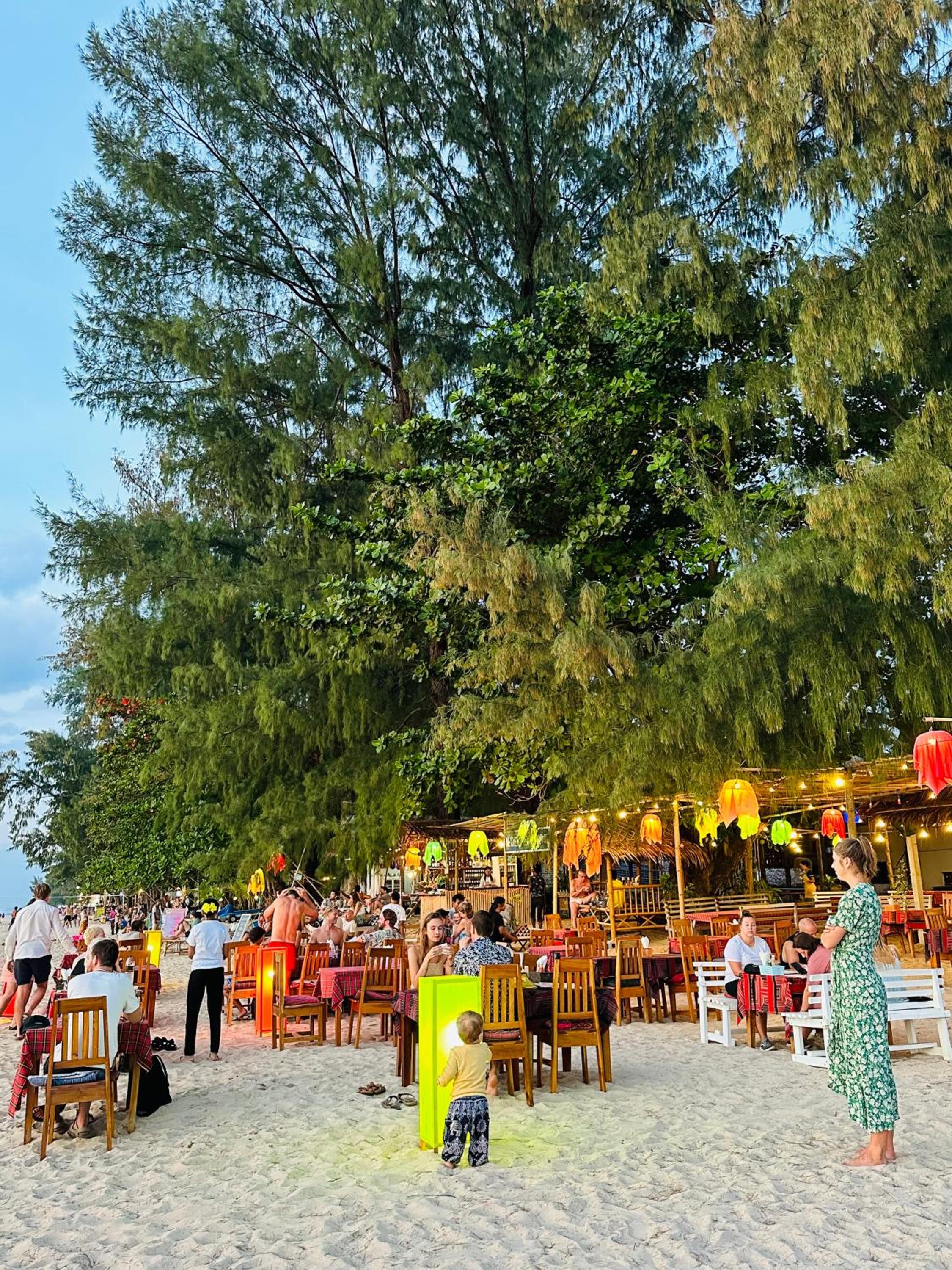Lanta L.D. Beach Bungalow