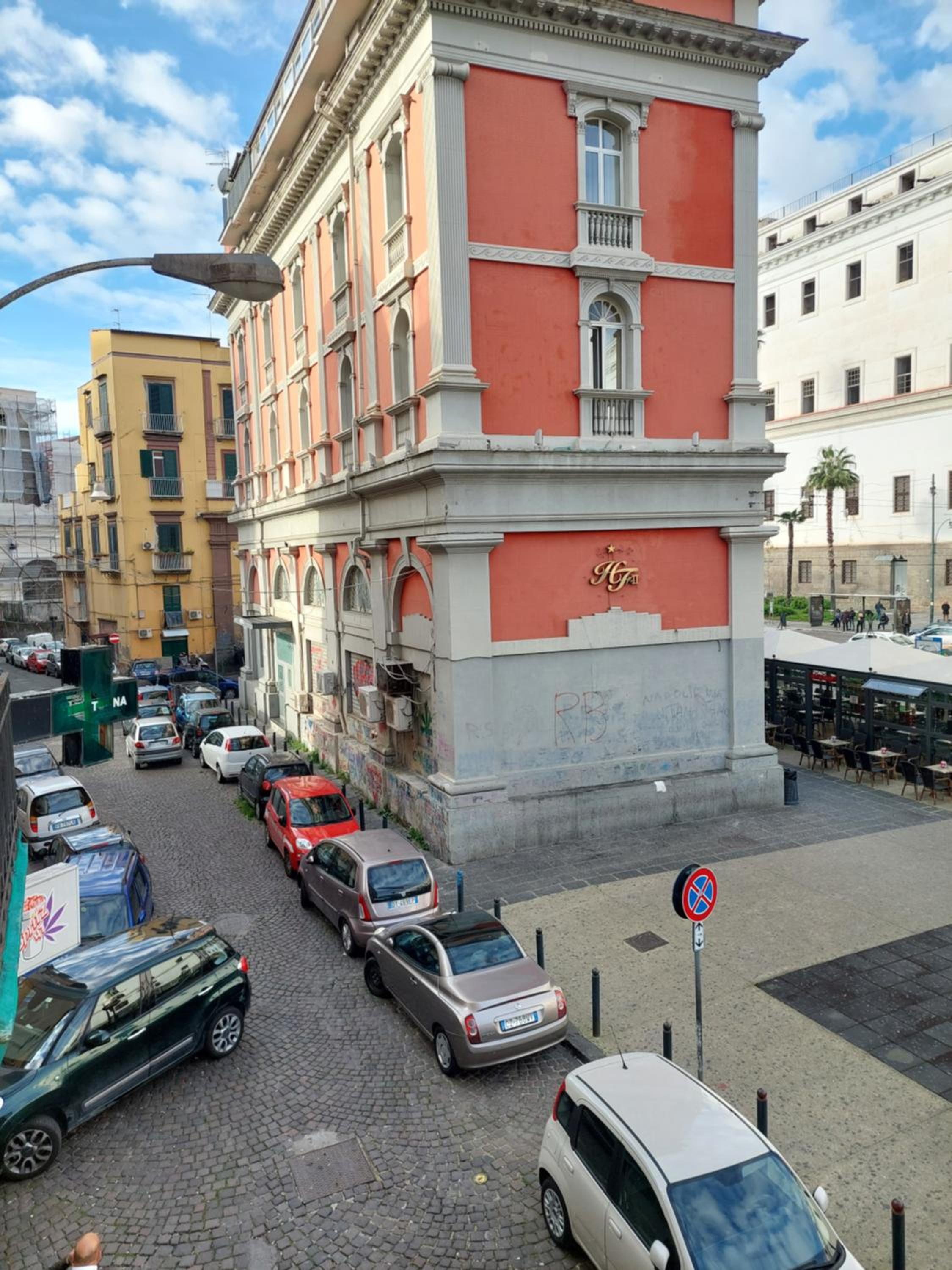 Concept b&b naples- camere moderne con balcone vicino al centro