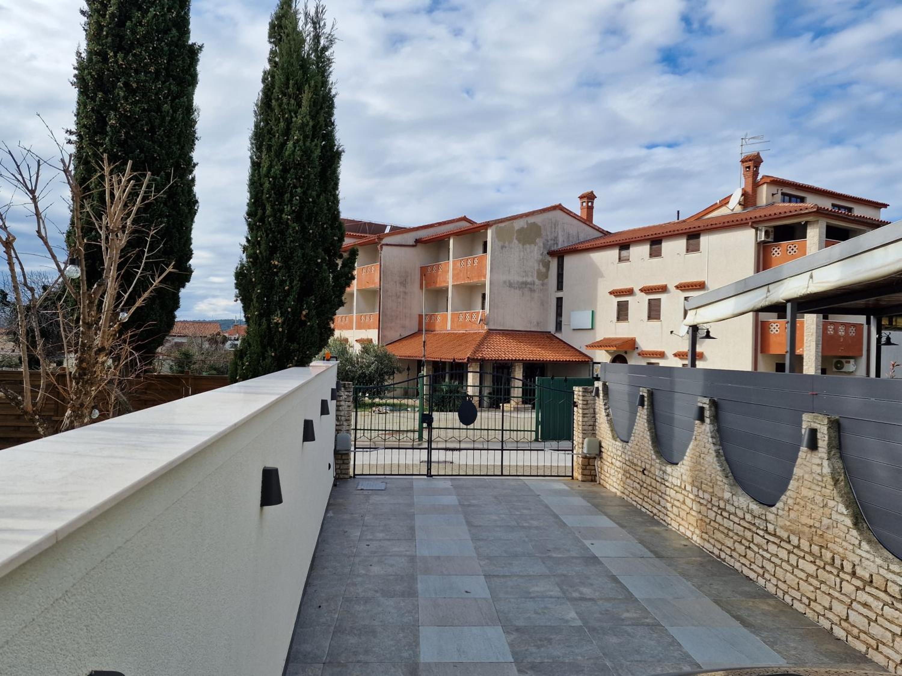 Apartmani Carla view 2