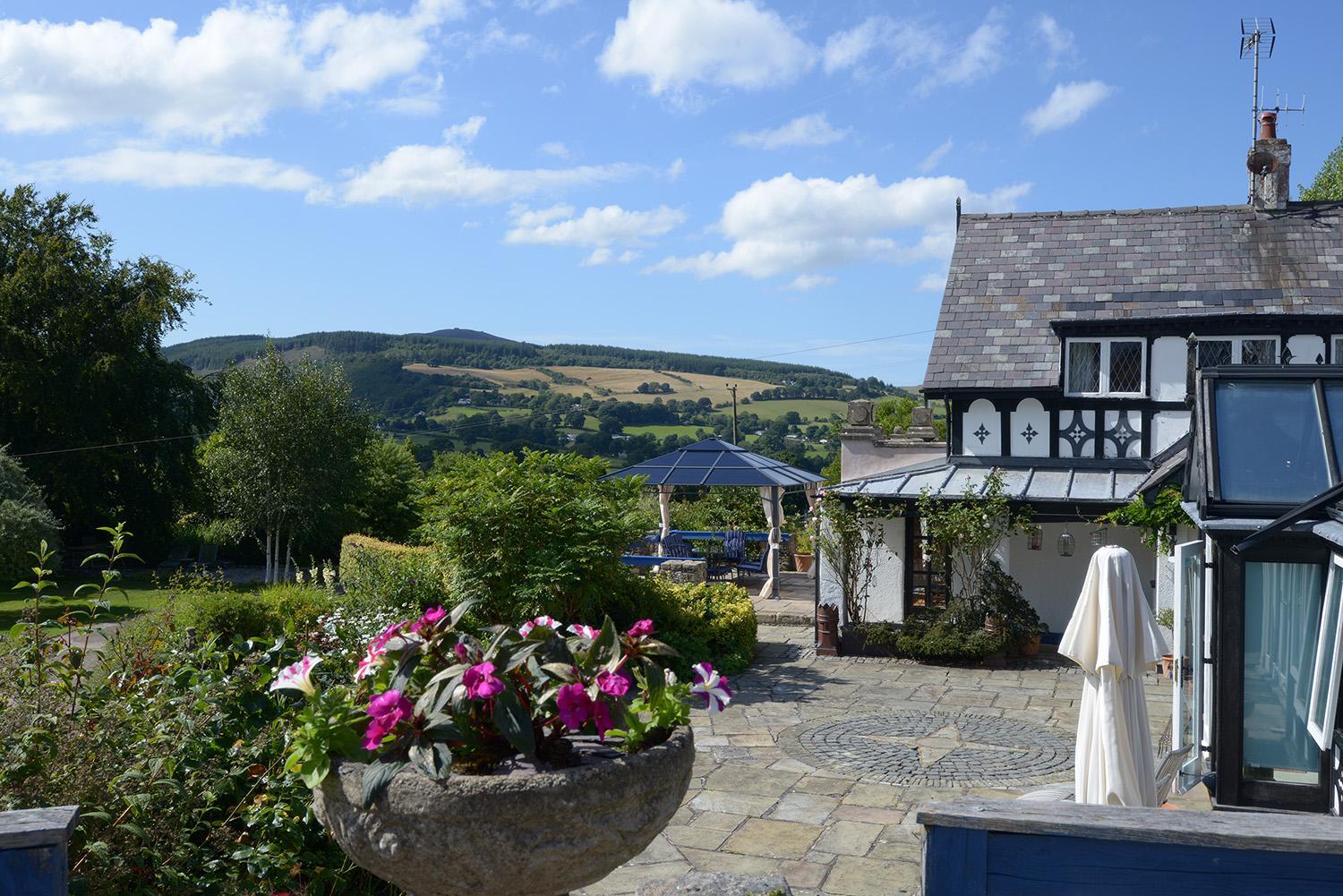 Pentre Cerrig Country House