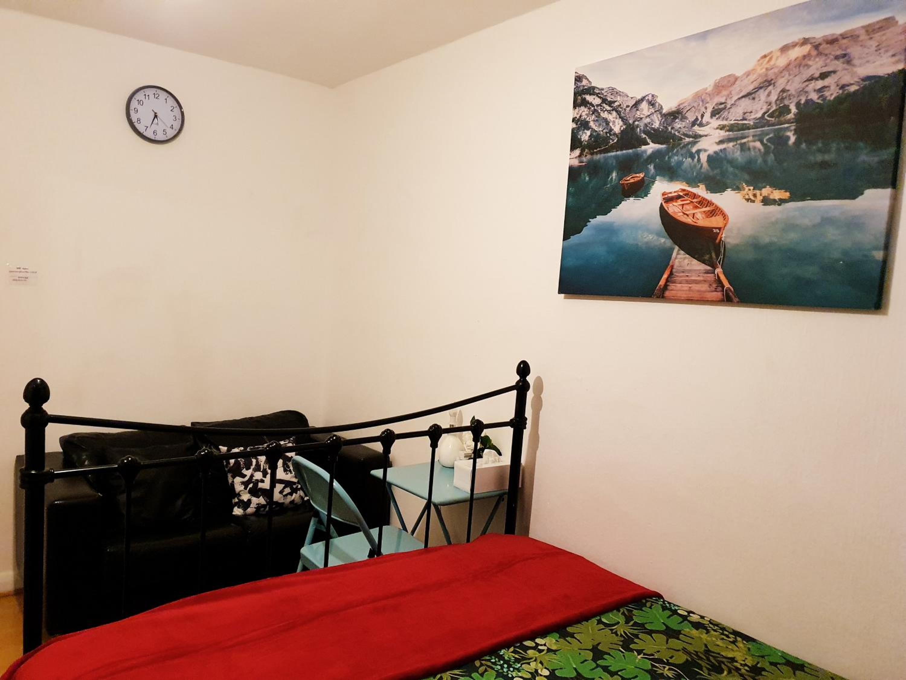 Comfortable Host, in zone 2-3 photo 5