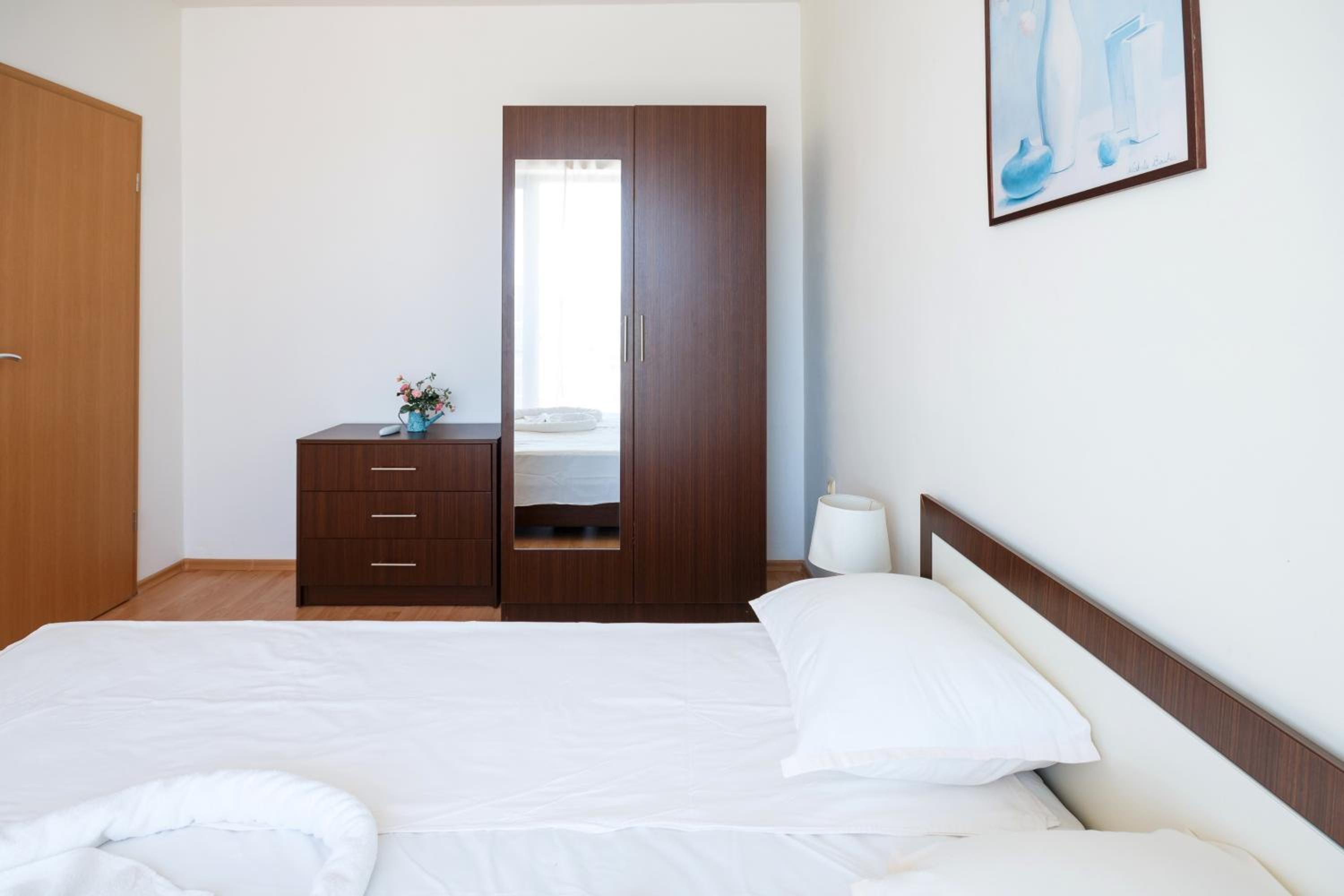Charming 1 Bedroom Apartment for 2 People
