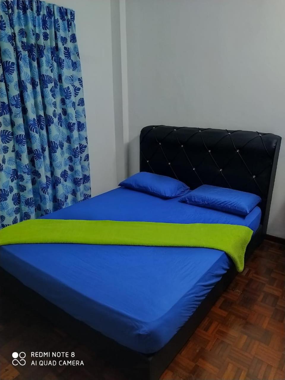 PD Laguna Homestay Blue & Purple view 3