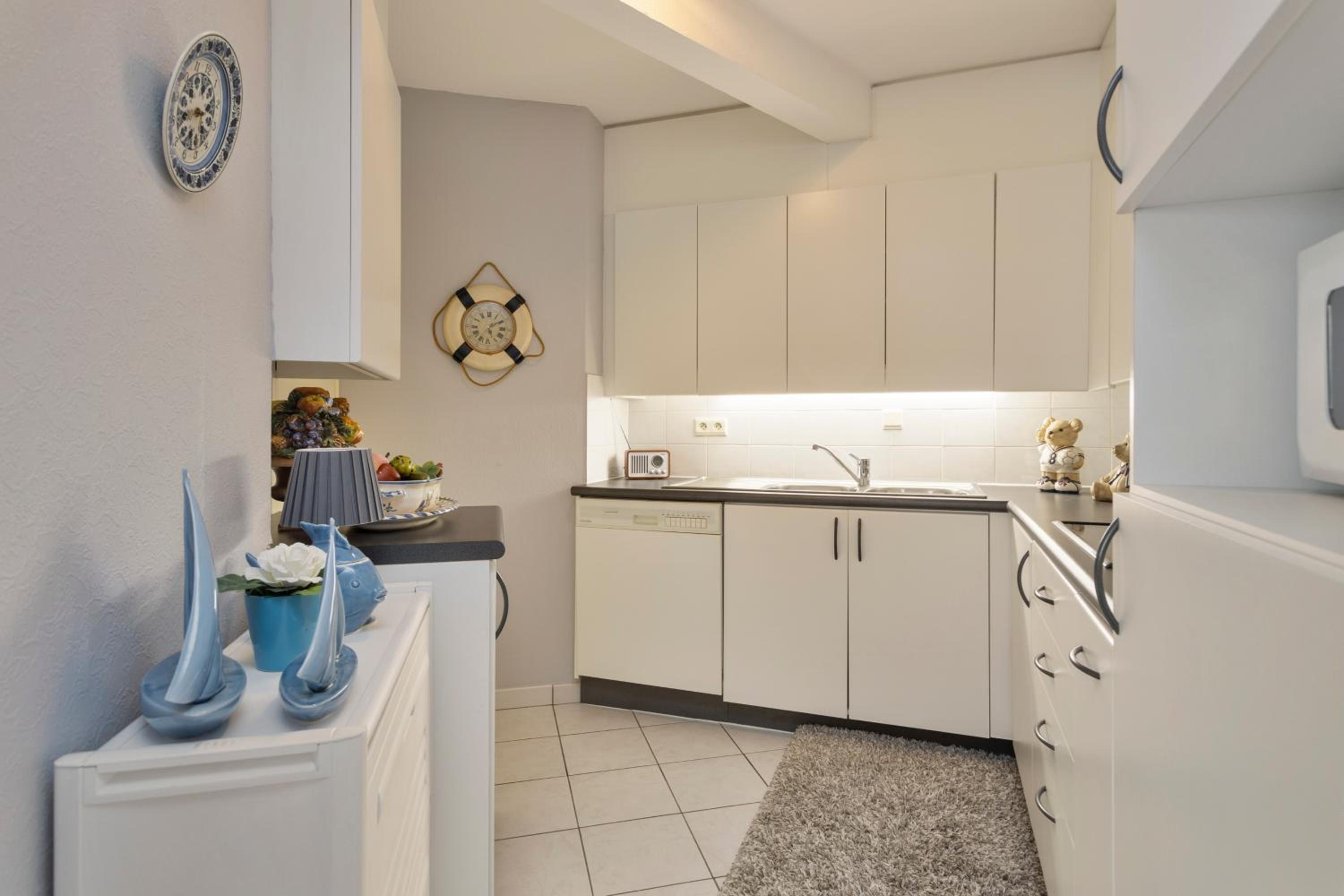 seaview apartment margo