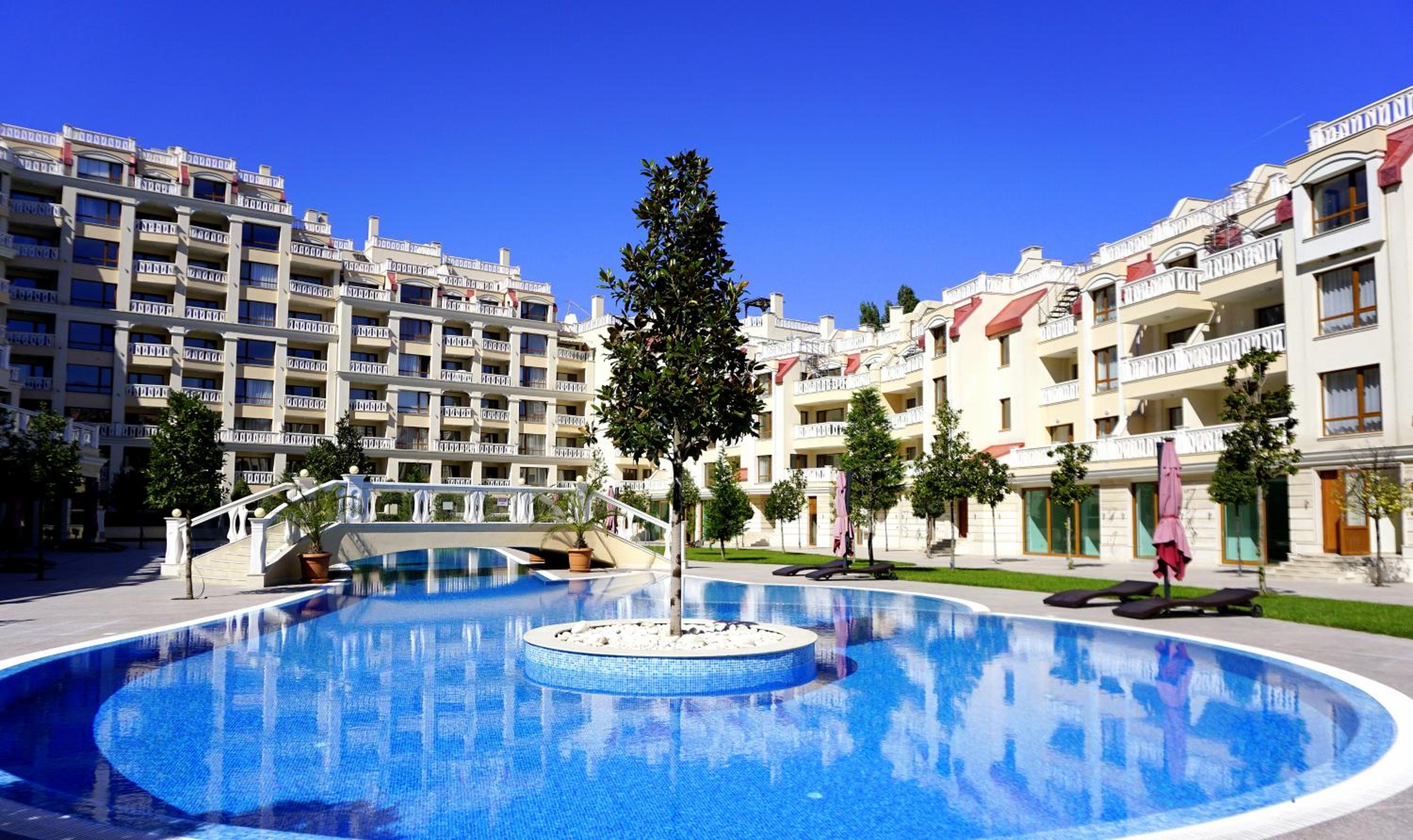 Апартаменти Варна Саут на плажа 2 - Varna South Apartments on the beach 2