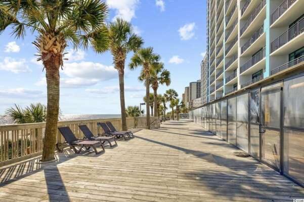 Immaculate Ocean Front Condo With Fireplace! 1BR King Suite - Sleeps 6! - Caribbean Resort 427 view 5