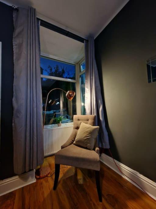 Stunning 3 bedroom near NG Hospital view 3