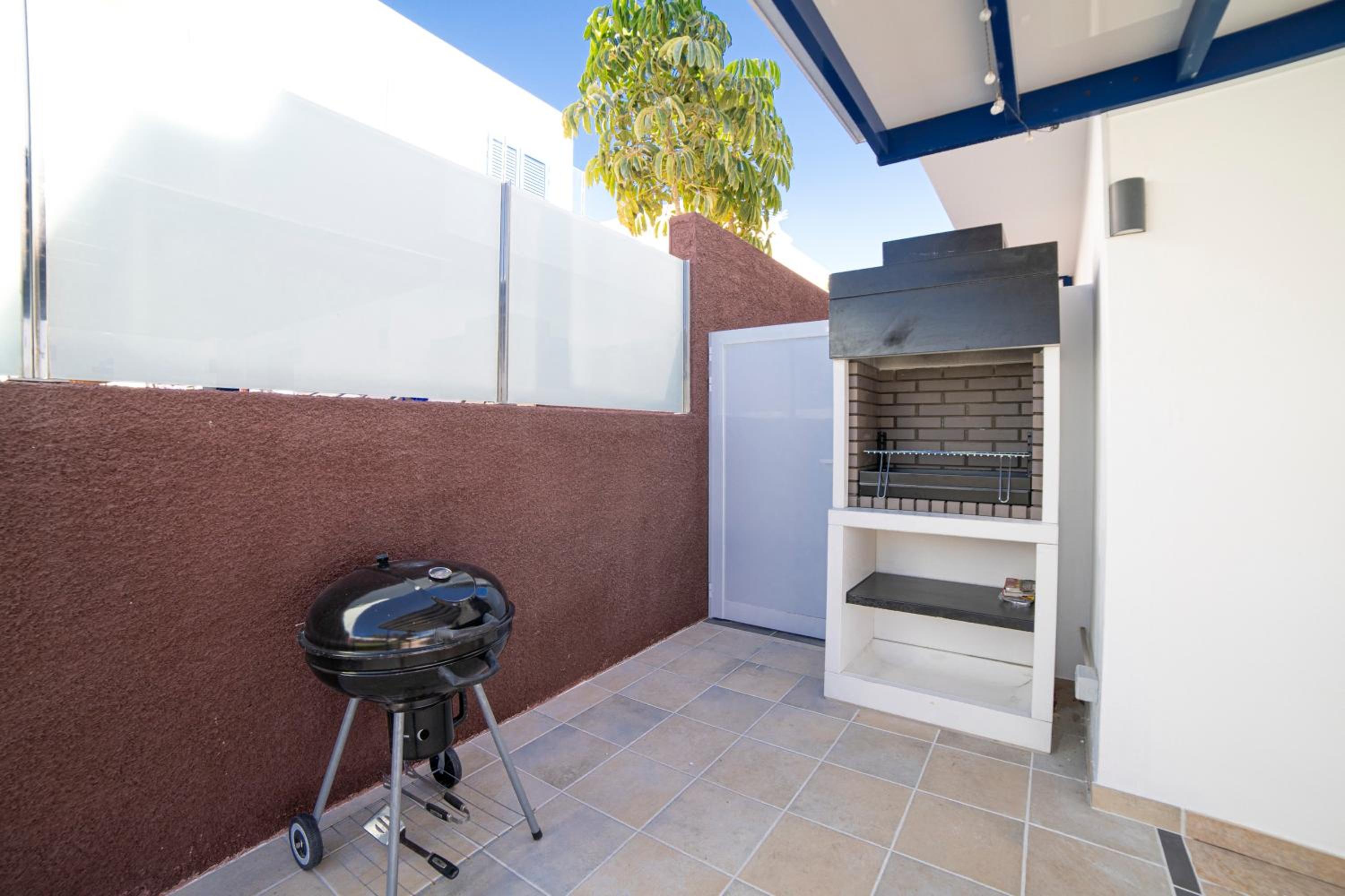 Beautiful Detached Lanzarote Villa 3 Bedrooms Villa Stacruz Bay Stunning Views & Close To Amenities Playa Blanca