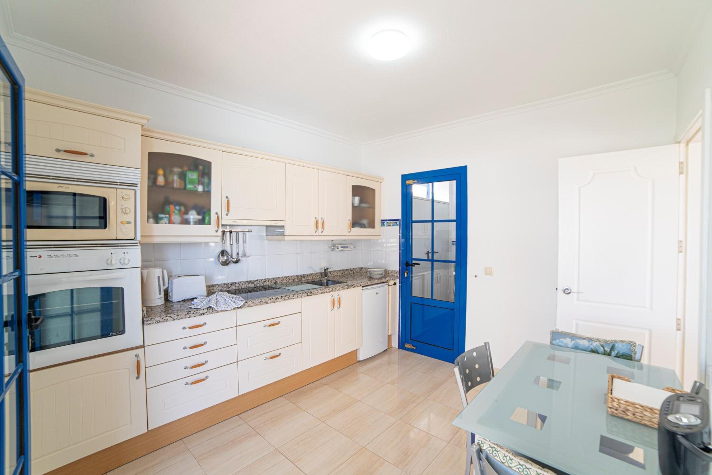 Beautiful Detached Lanzarote Villa 3 Bedrooms Villa Stacruz Bay Stunning Views & Close To Amenities Playa Blanca