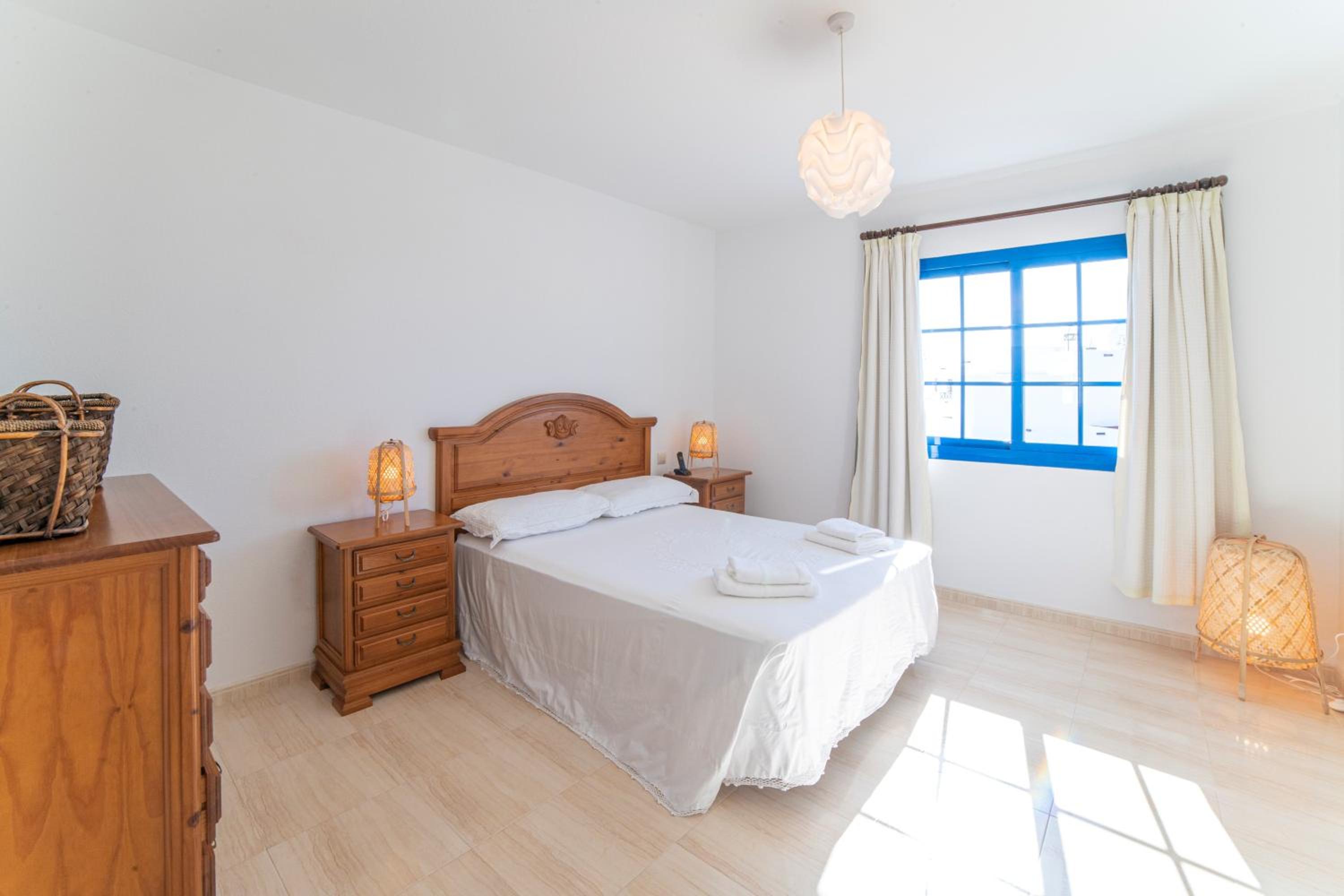 Beautiful Detached Lanzarote Villa 3 Bedrooms Villa Stacruz Bay Stunning Views & Close To Amenities Playa Blanca