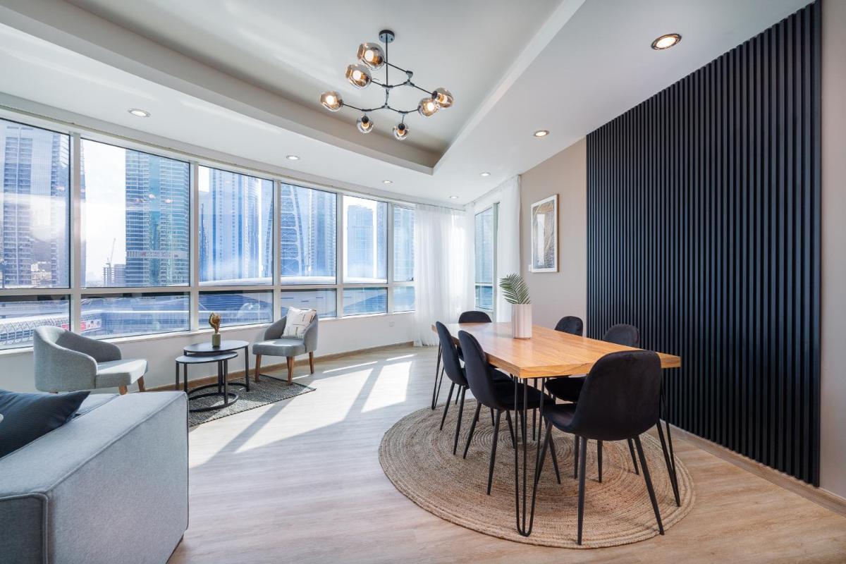Dubai Marina - Stunning Huge 4 Bedroom Apts Near JBR - Gym - Pool - Parking by Sojo Stay