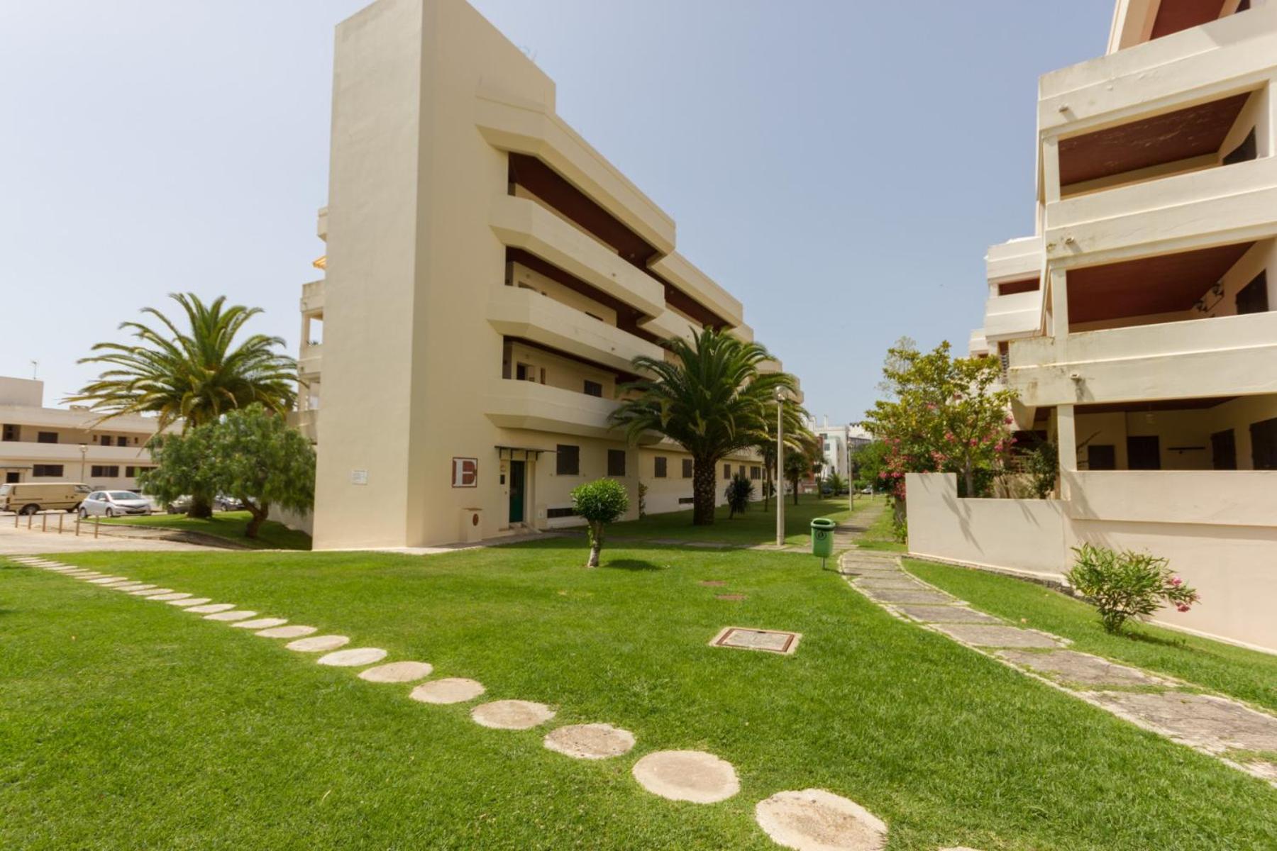 Seagull Apartment by Seewest view 4