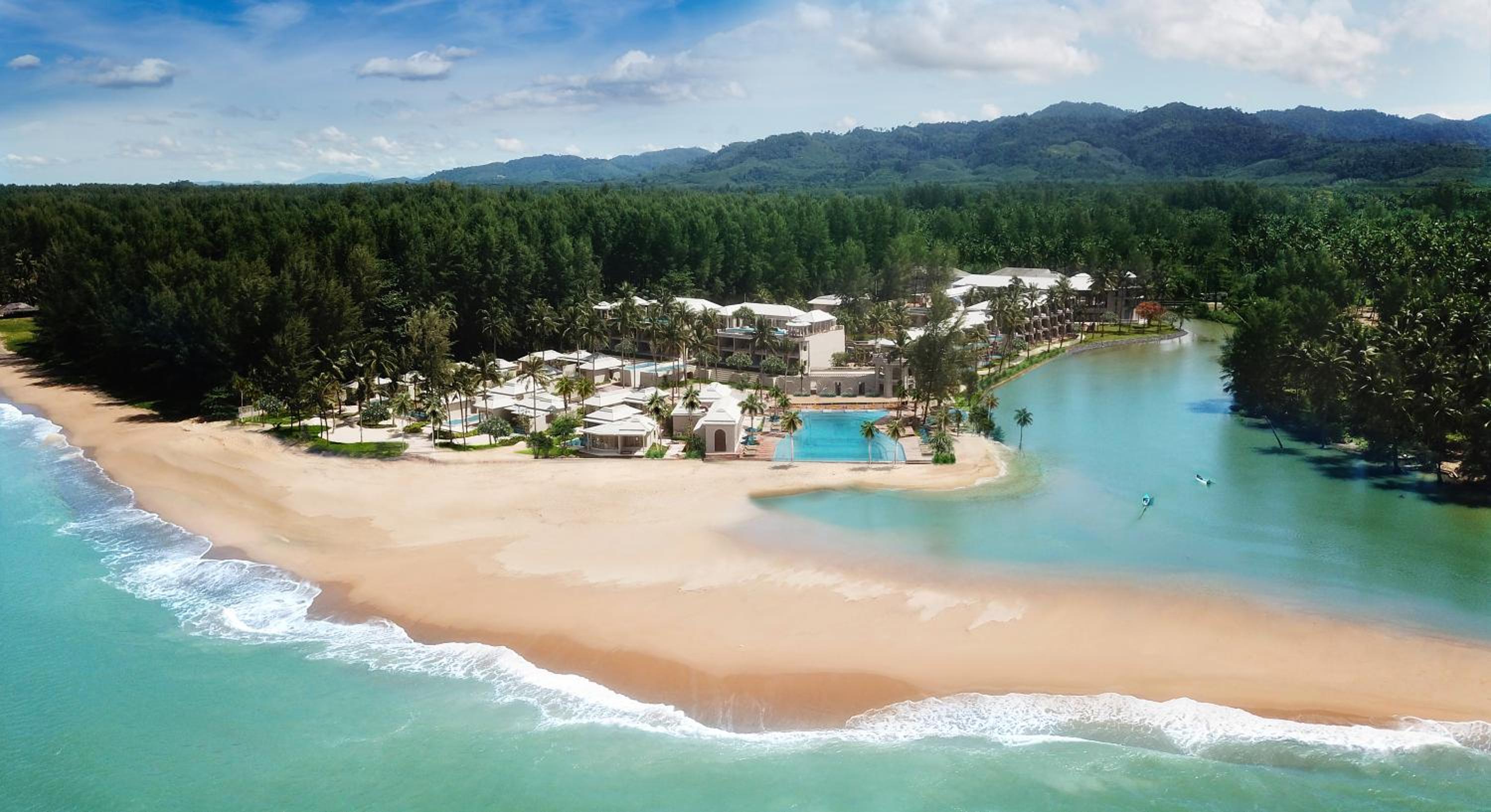 Hotel Devasom Khao Lak Beach Resort & Villas