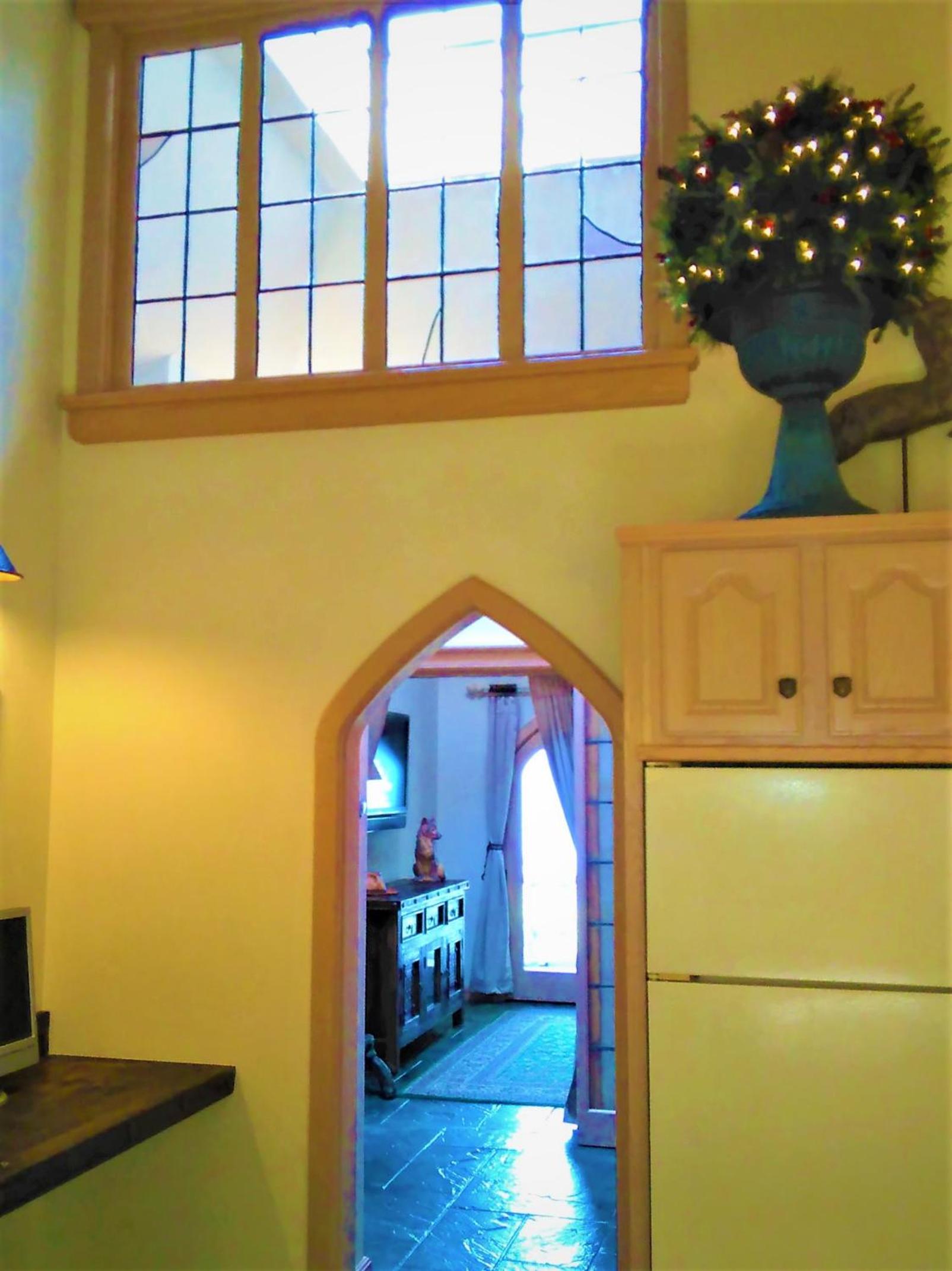 HIGHLANDS CASTLE overlooking Lake George plus 2 other CASTLES & SUITES