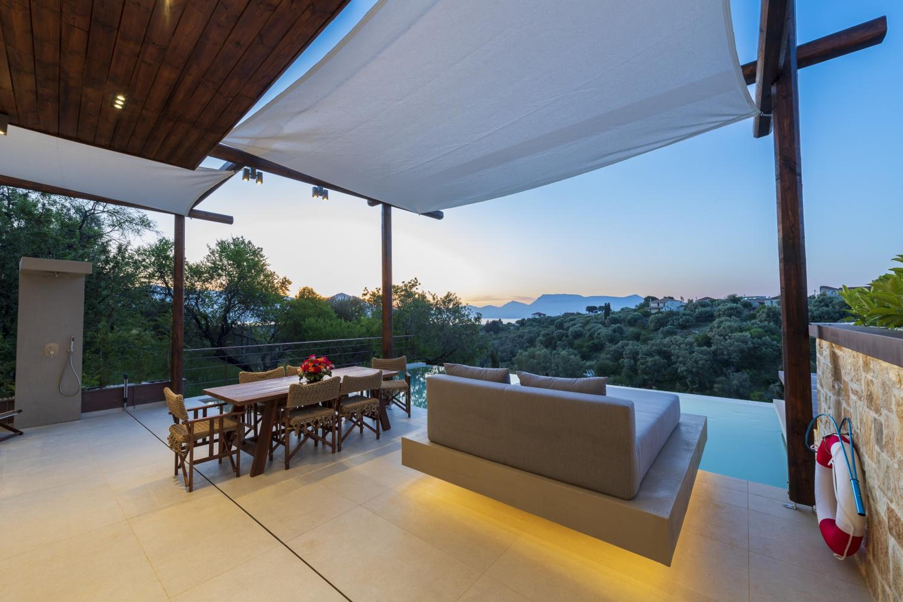 Villa Ira