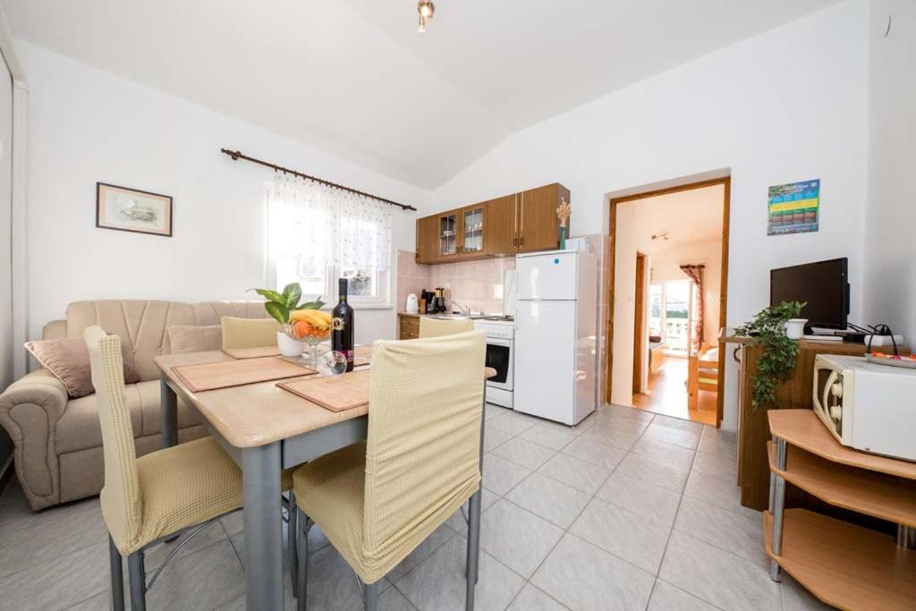 Apartmani Luka