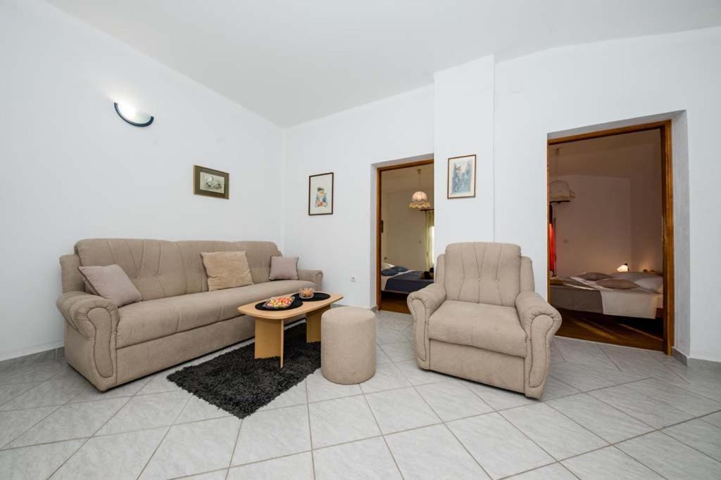 Apartmani Luka