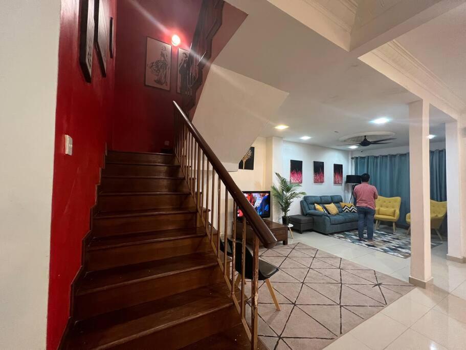 RUMAH SEROJA by IMPIAN HOMESTAY KLIA-SALAK TINGGI-NILAI photo 3