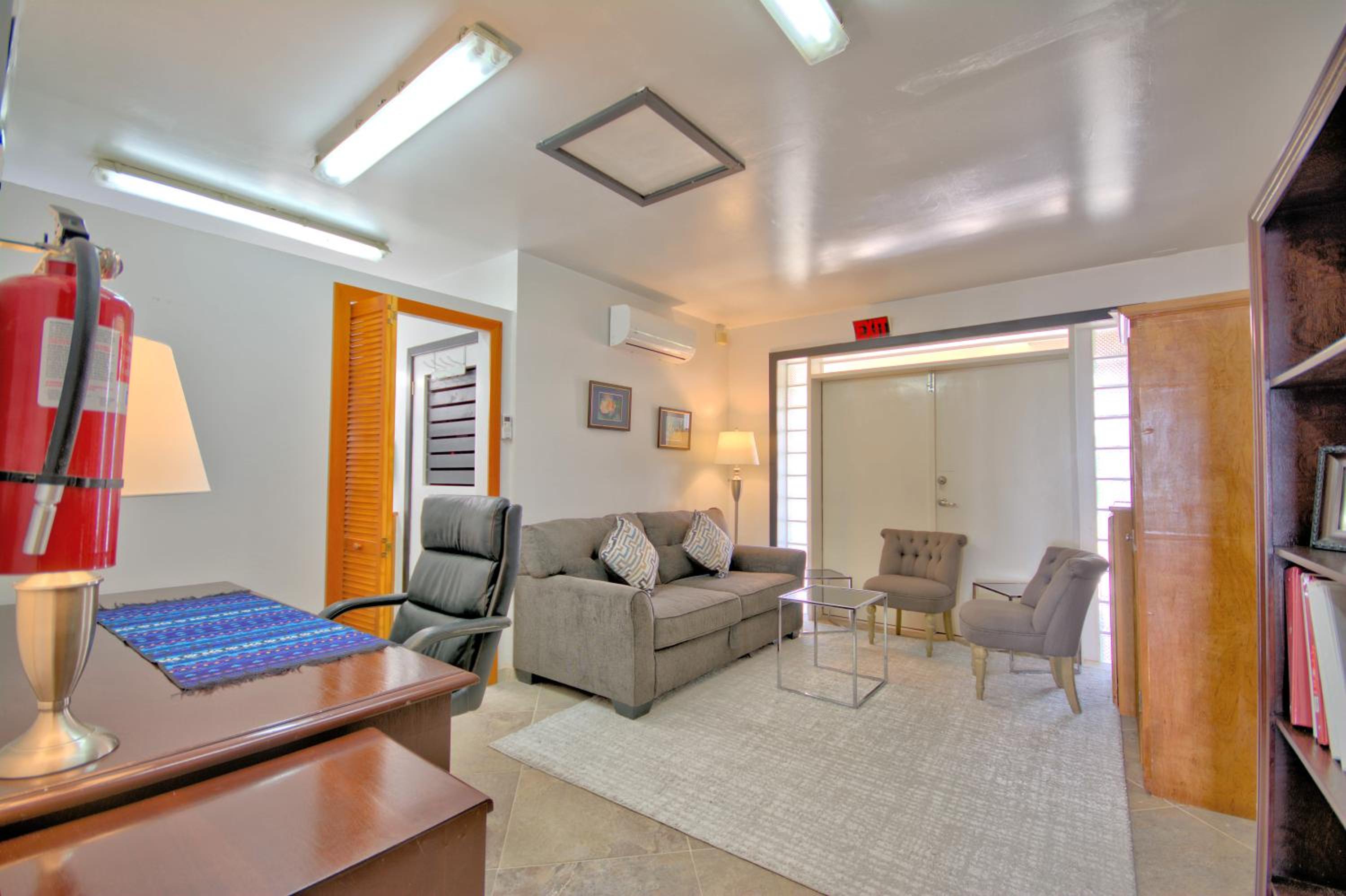 La Perla Azul Beach House with Pool