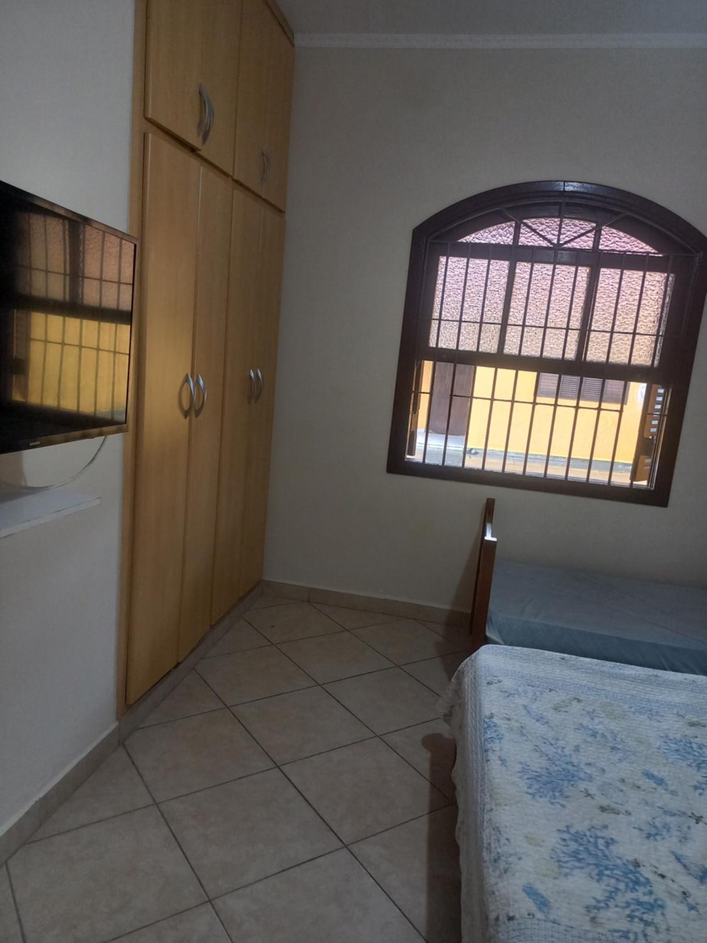 Casa pé na areia (50 mestros da praia)