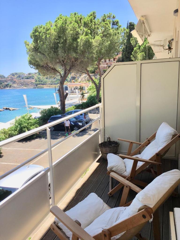 Taormina sul mare casa mediterranea Isola Bella view 4