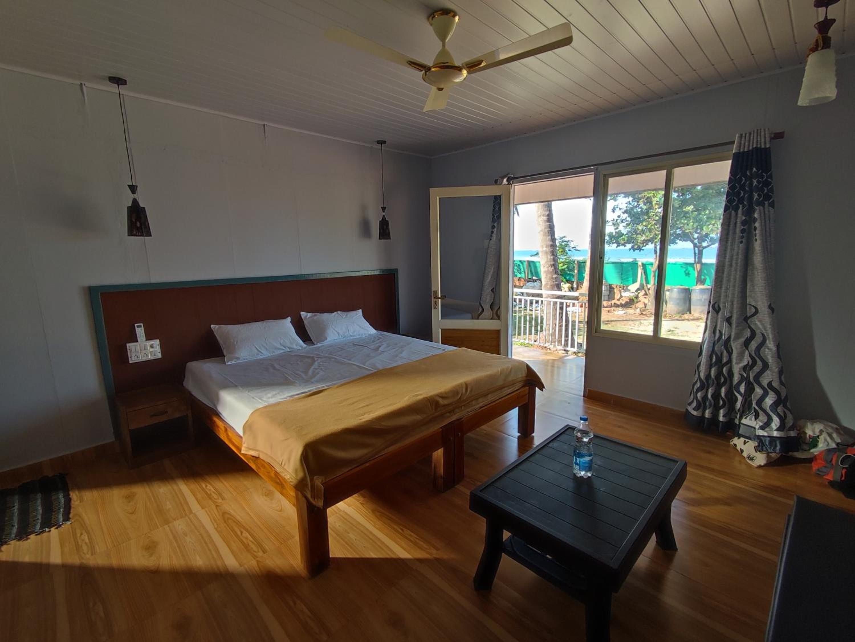 Coral Beach Cottage view 5