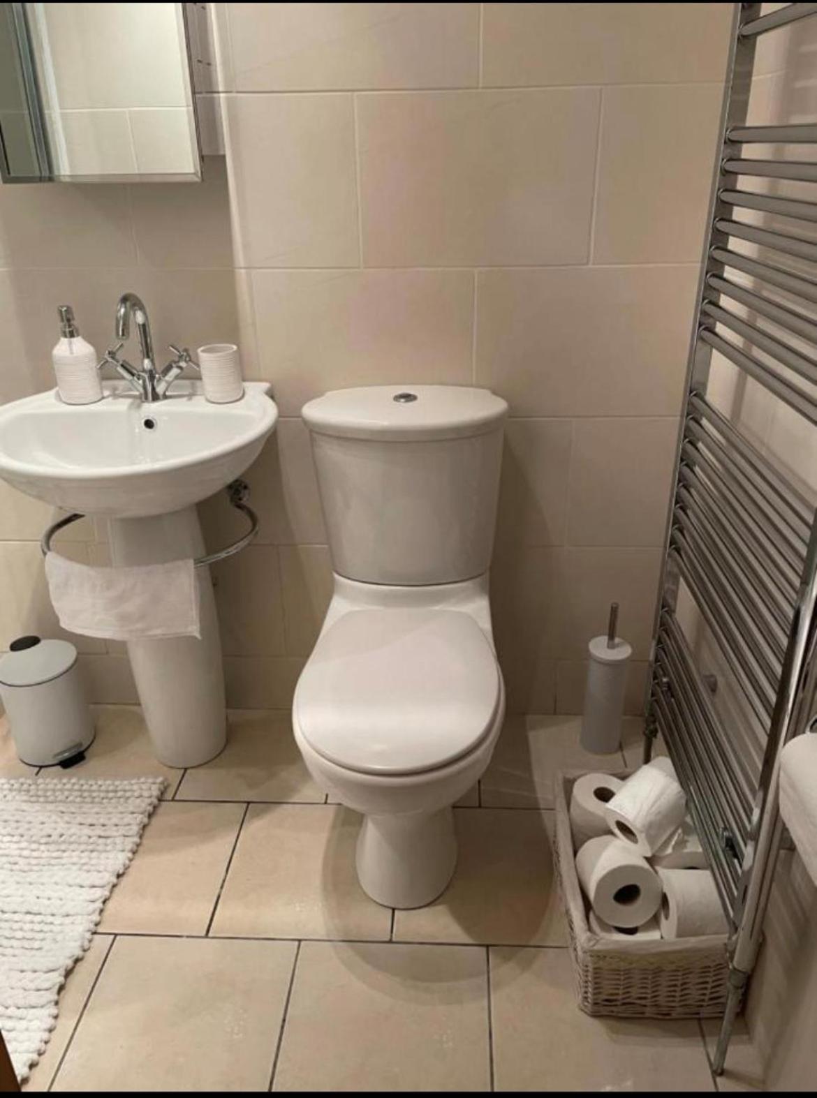BeLFAST LOFT - FREE SECURE ONSITE PARKING AVAILABLE view 5