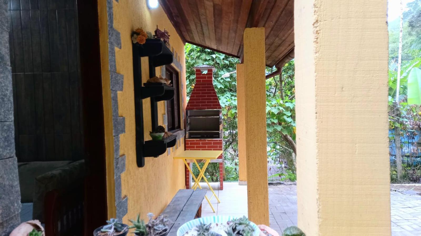 Casas Jacatirão
