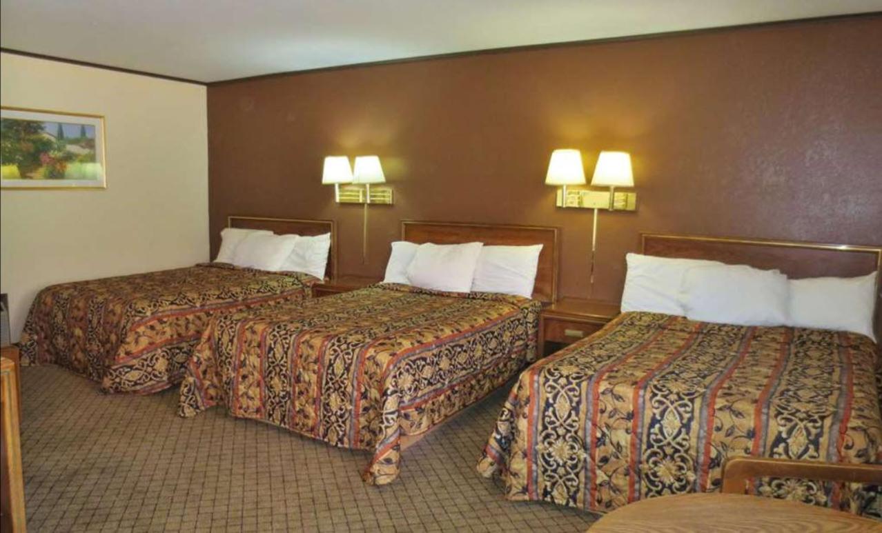 Hannibal Vacations - Happy Stay Inn - Property Image 2