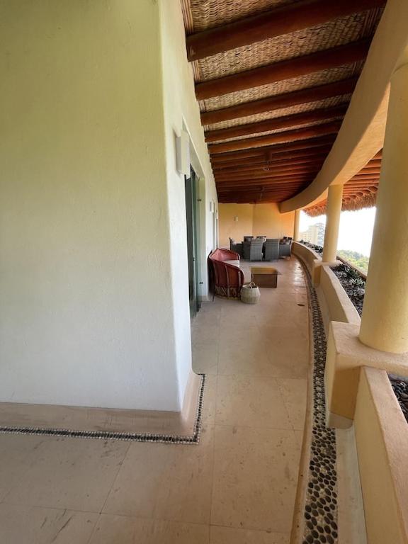 Spectacular Oceanview Penthouse at Ixtapa