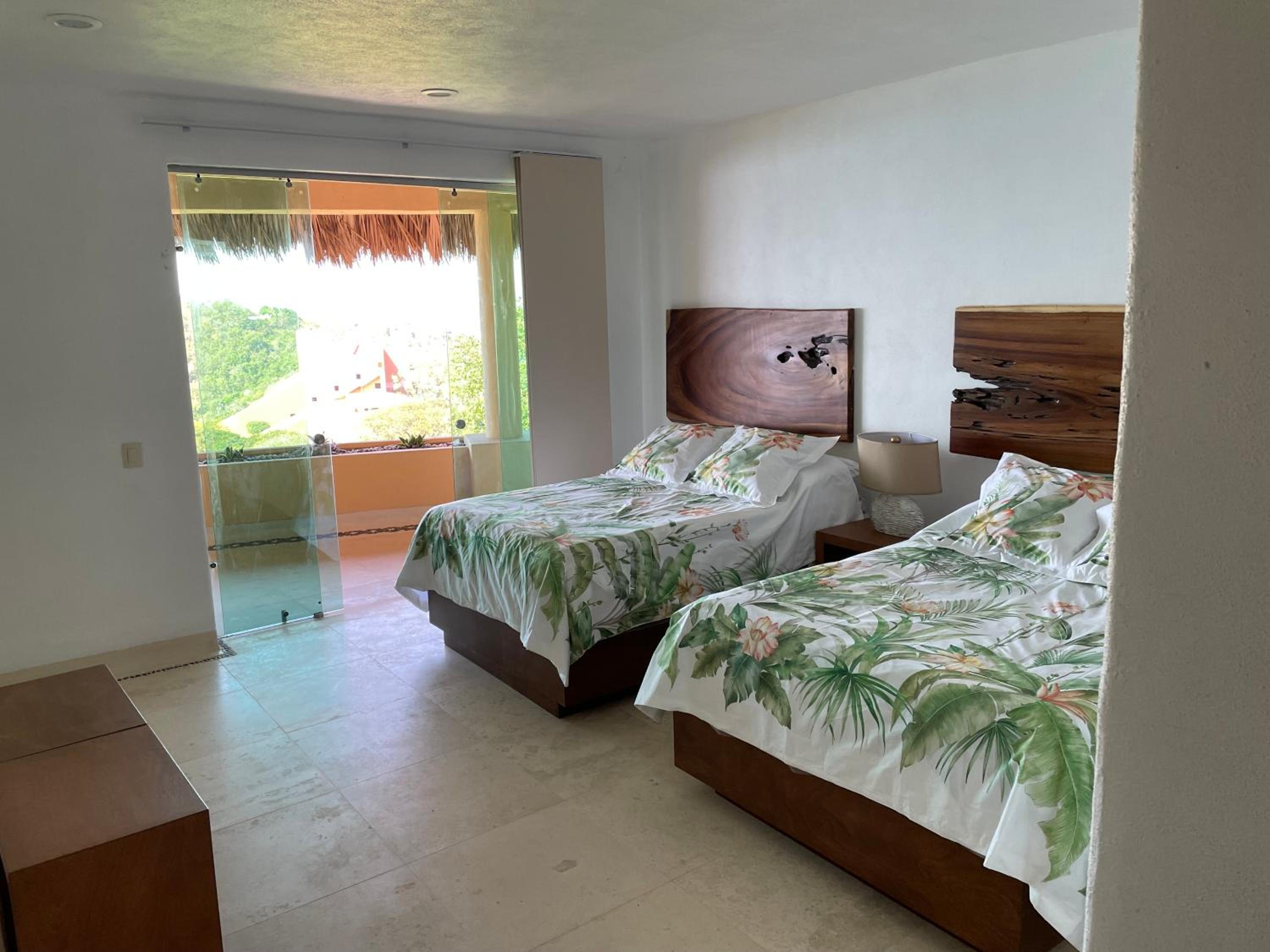 Spectacular Oceanview Penthouse at Ixtapa