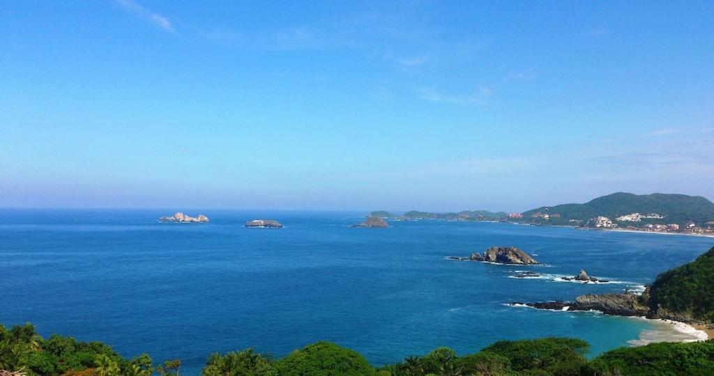 Spectacular Oceanview Penthouse at Ixtapa