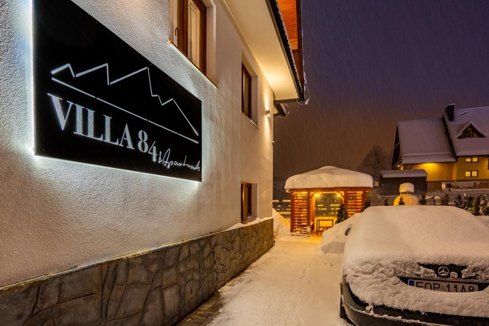 Villa 84 & Apartments Jacuzzi & Sauna