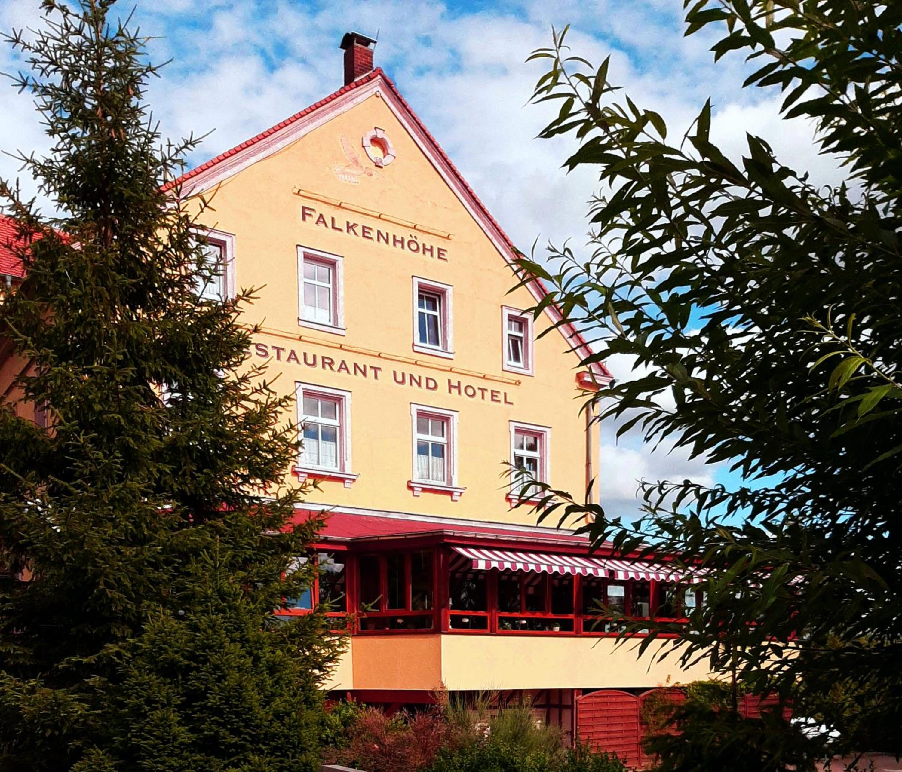 Restaurant & Hotel Zur Falkenhöhe