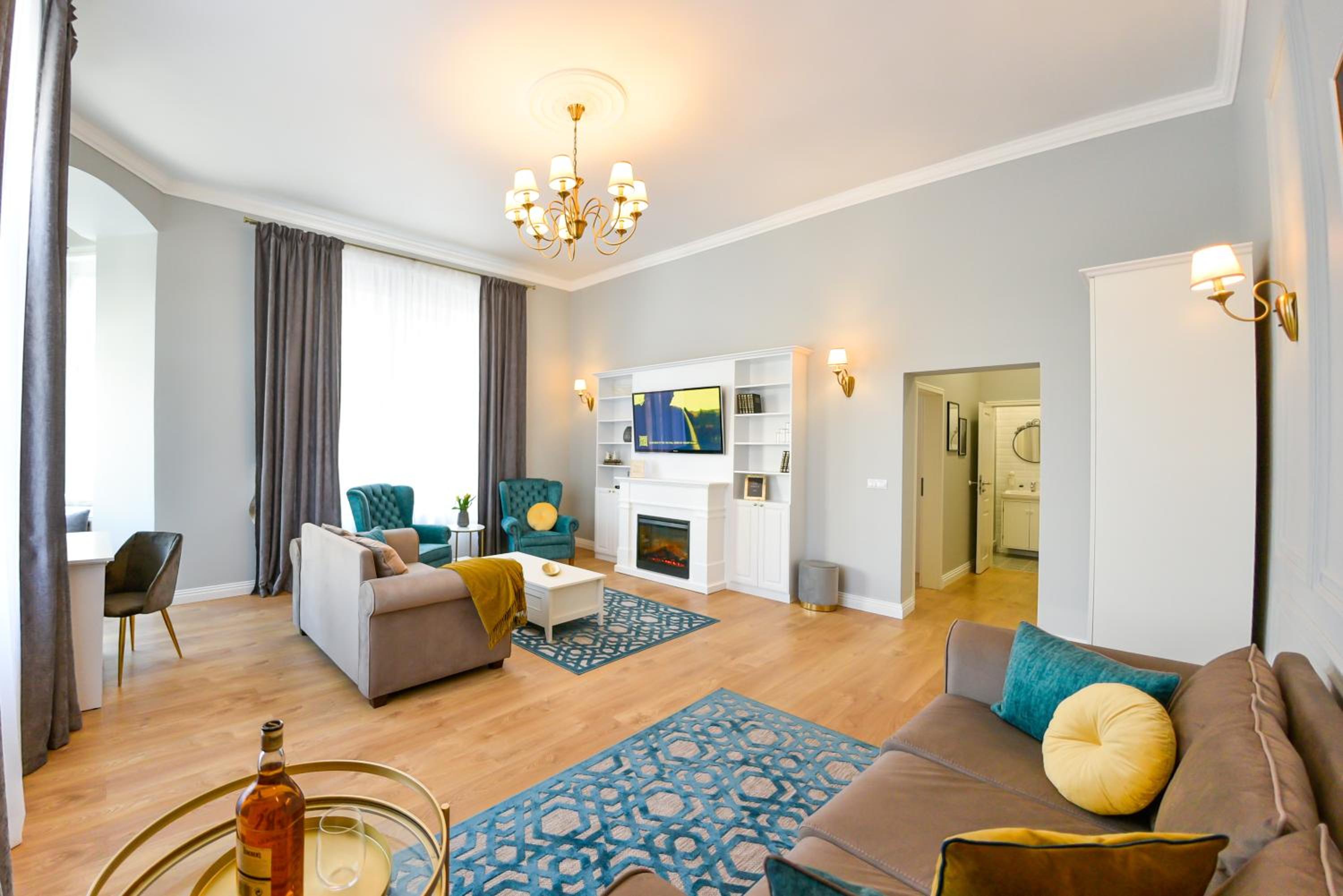 Victoria's Old Town Deluxe Apartment view 2