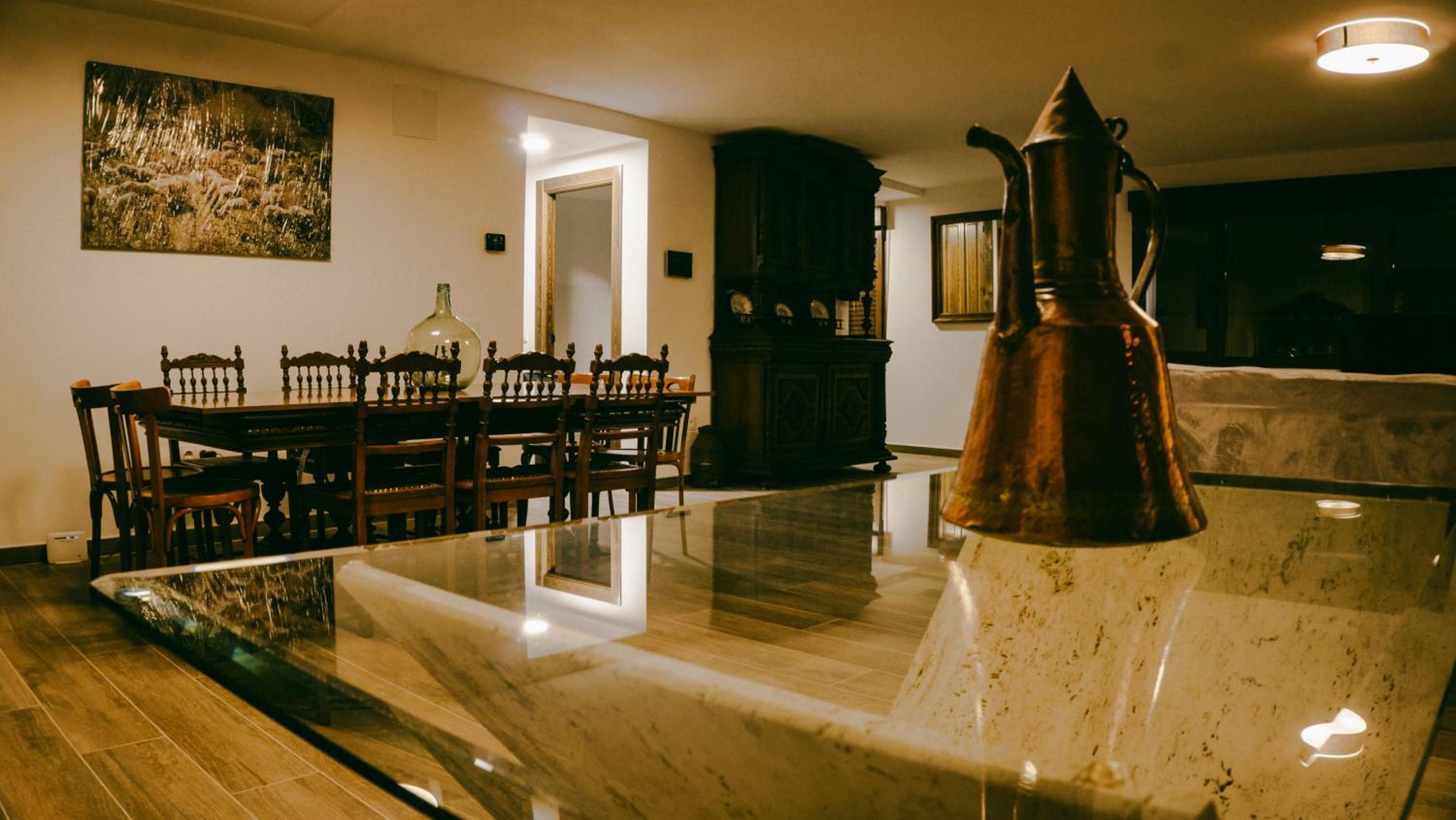 El Aprisco, con piscina climatizada en Hueva-Guadalajara